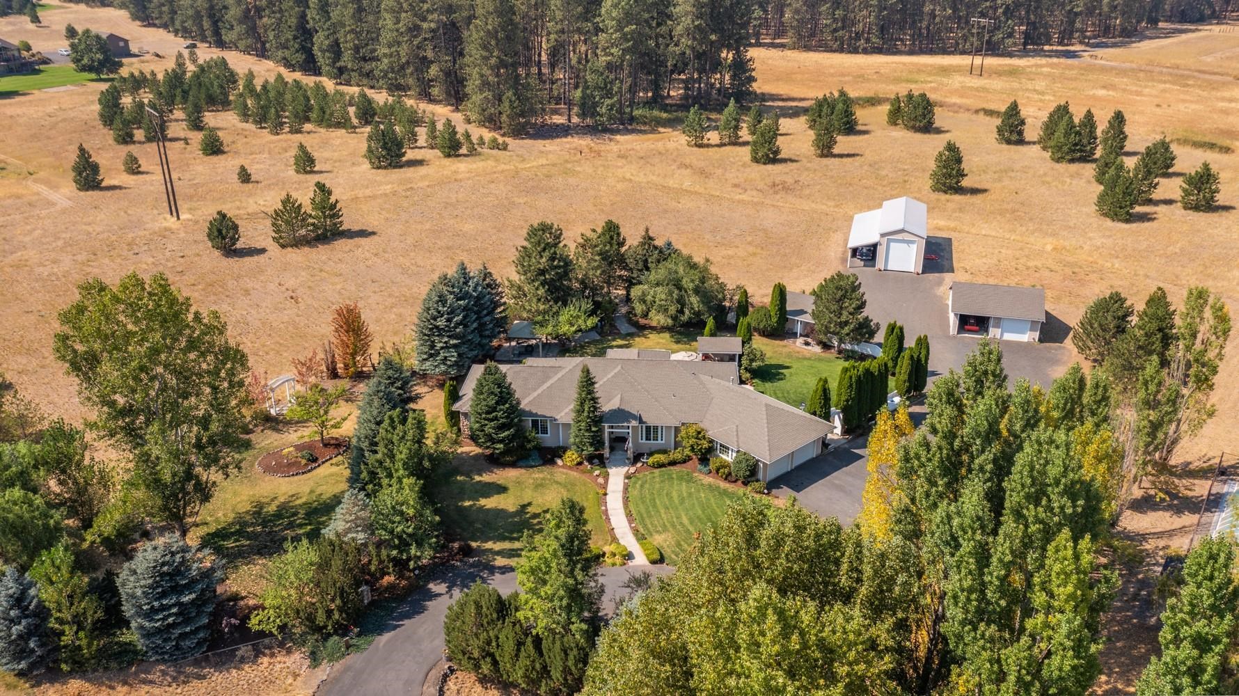 1708 W Cinnibar Ln - Photo 3