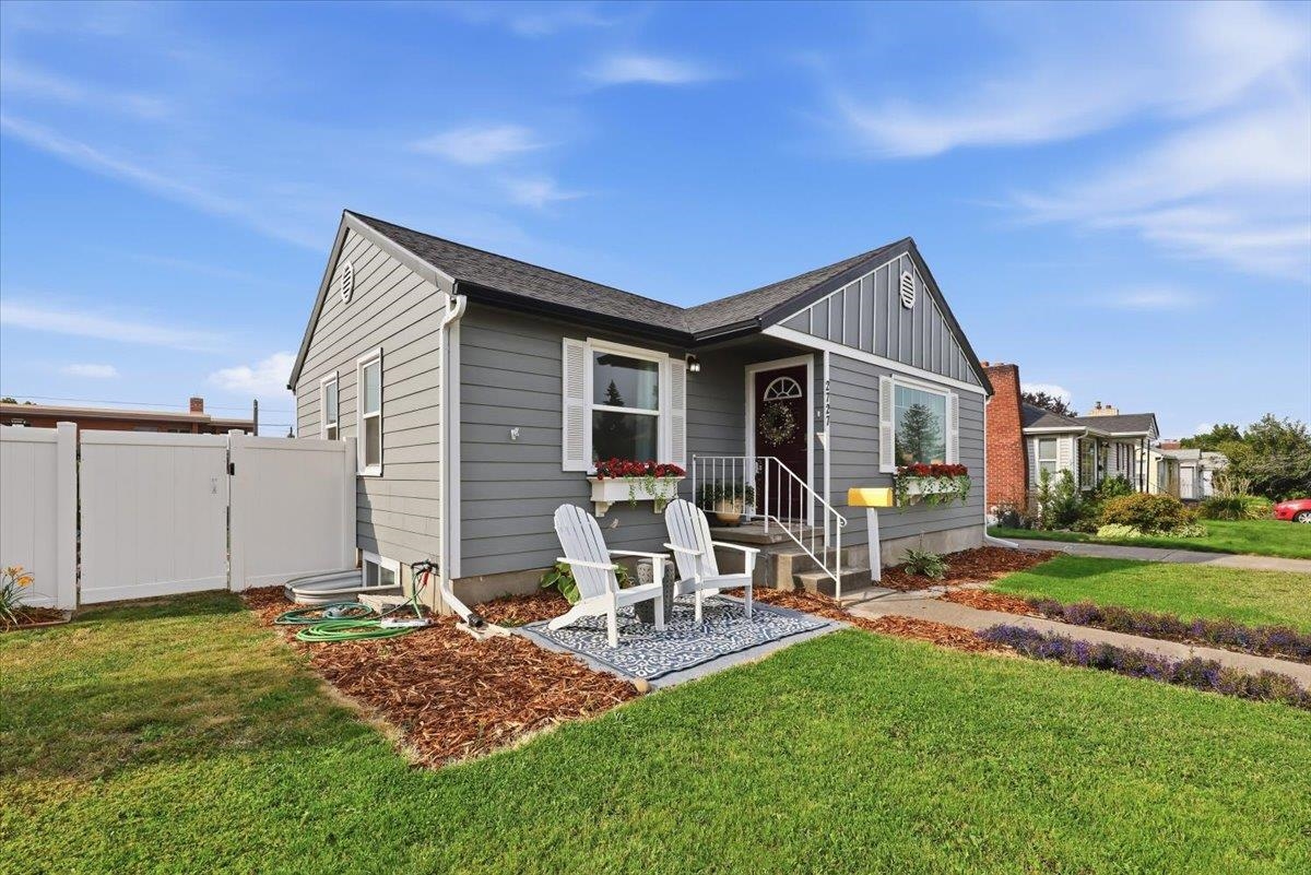 2727 W Hoffman Ave - Photo 4