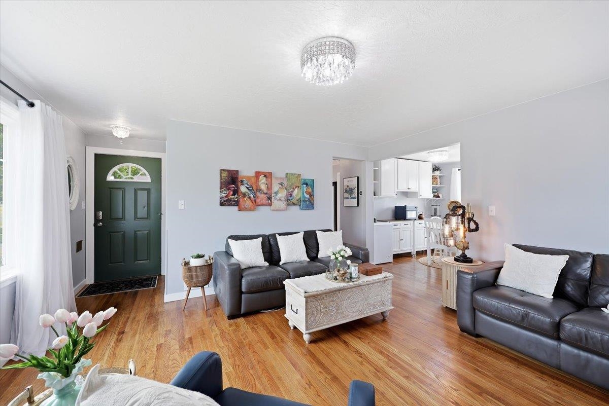 2727 W Hoffman Ave - Photo 6