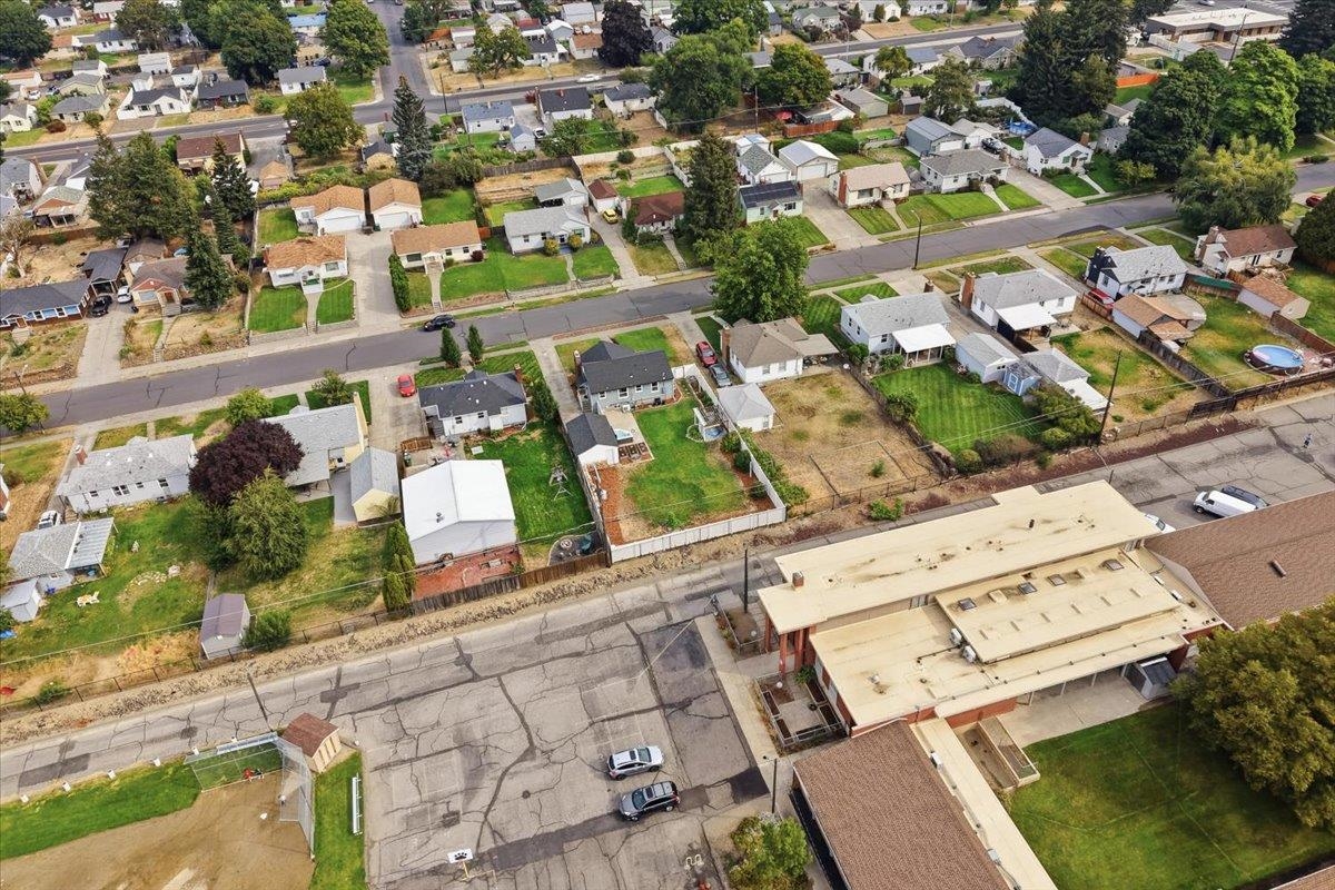 2727 W Hoffman Ave - Photo 35