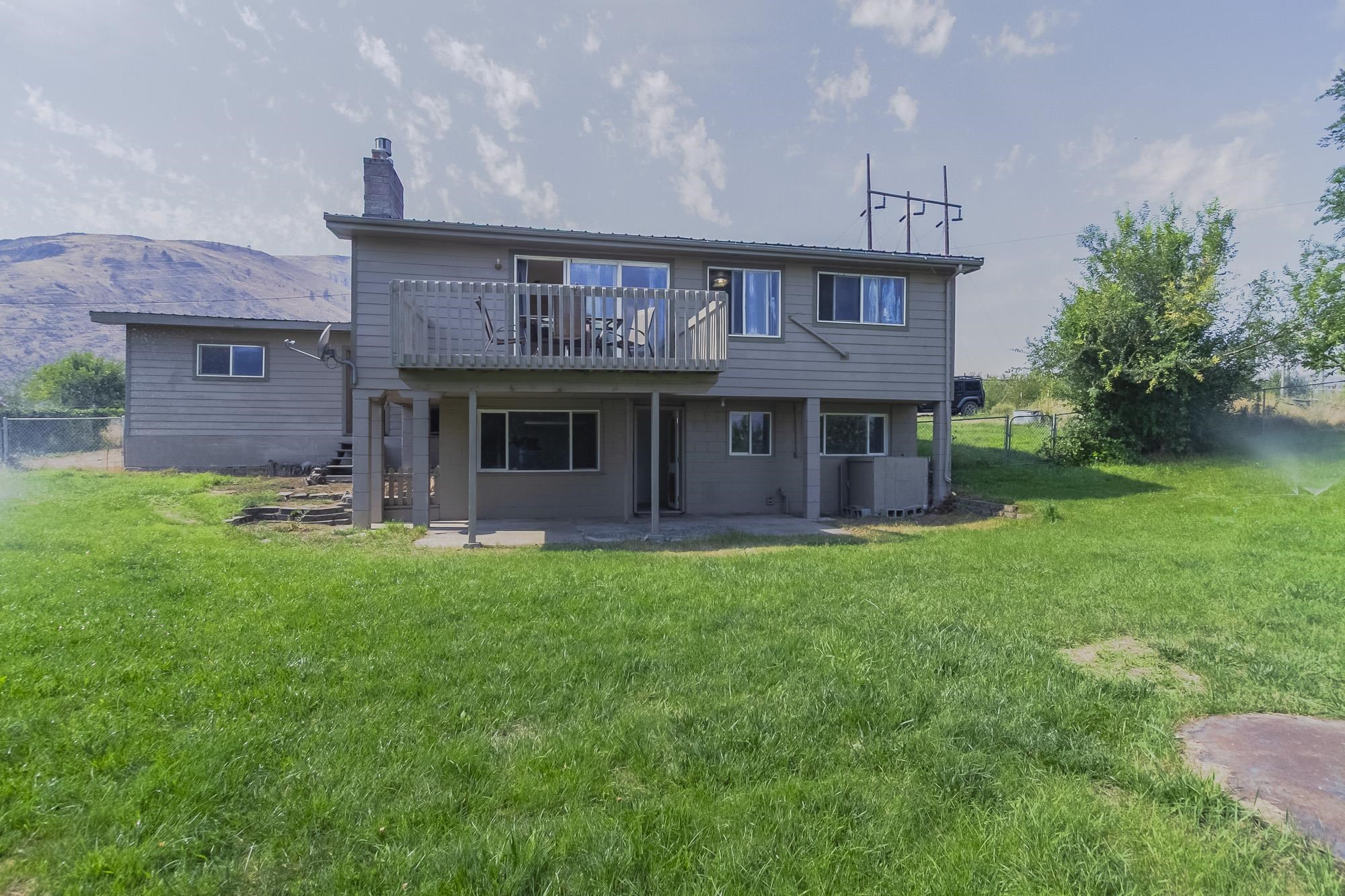38 Hart Rd - Photo 2