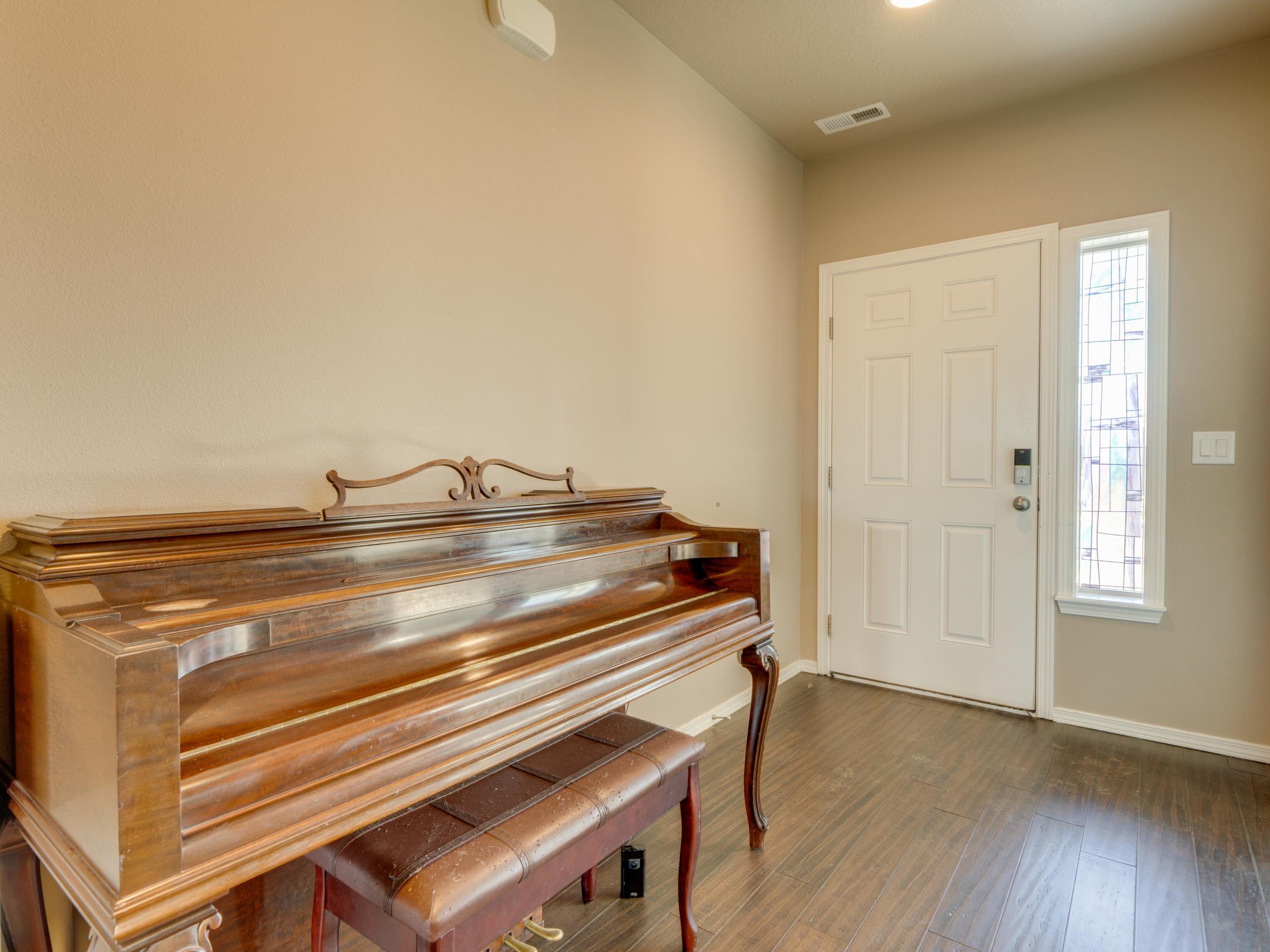 671 Condor Dr - Photo 5