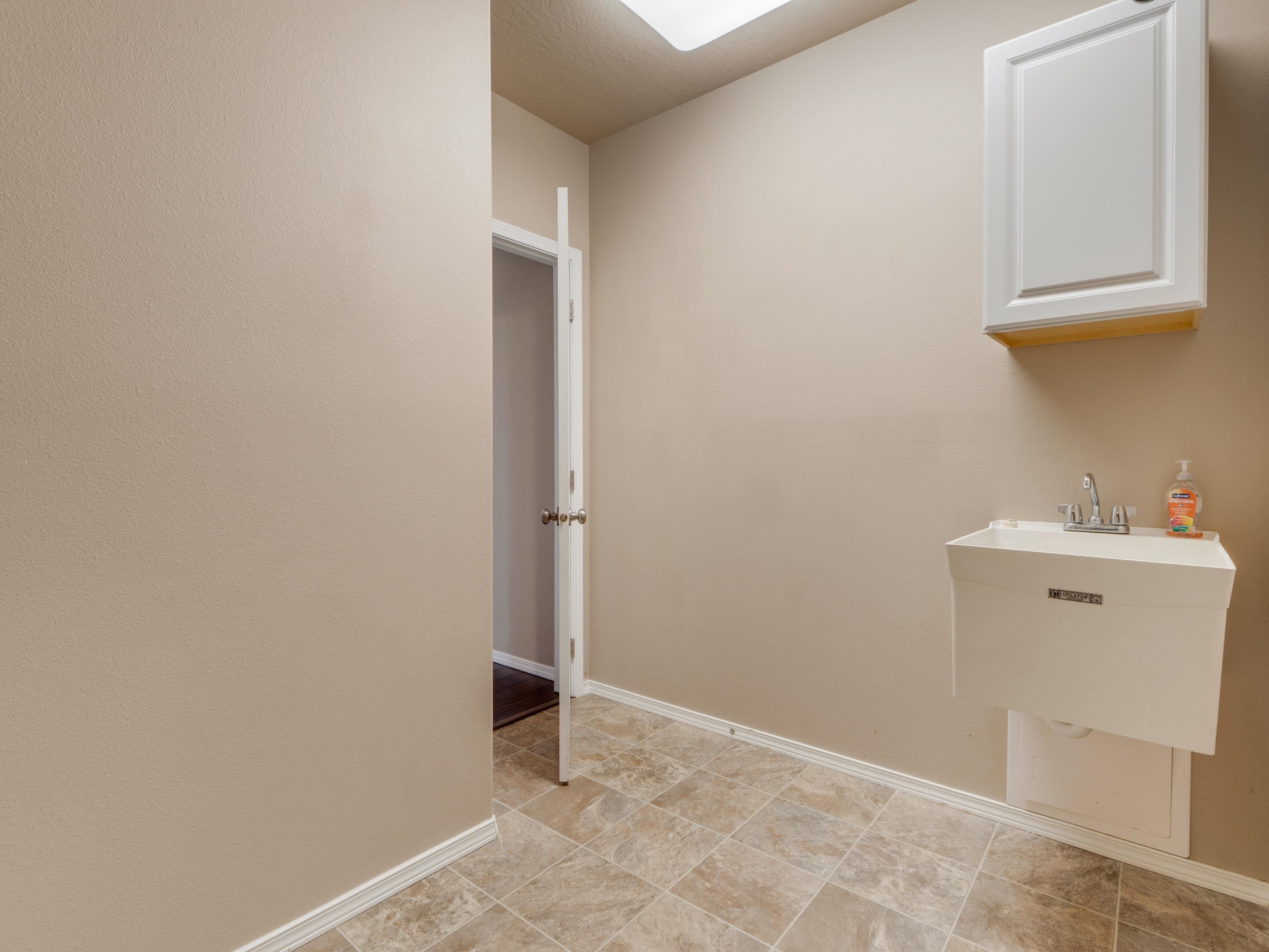 671 Condor Dr - Photo 29