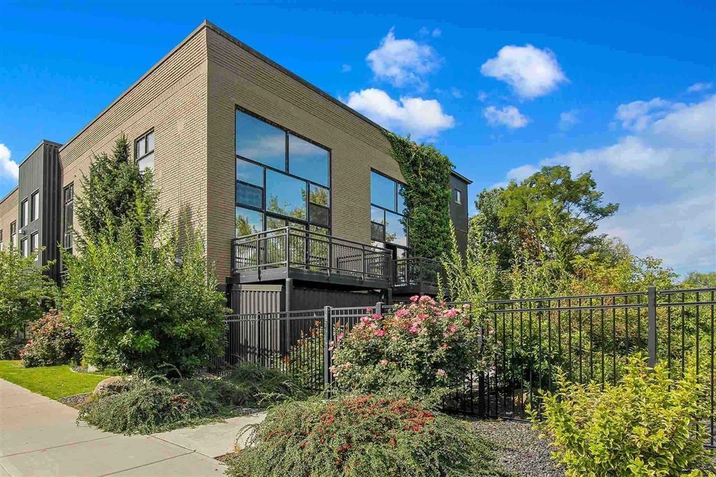 629 N Iron Ct - Photo 1
