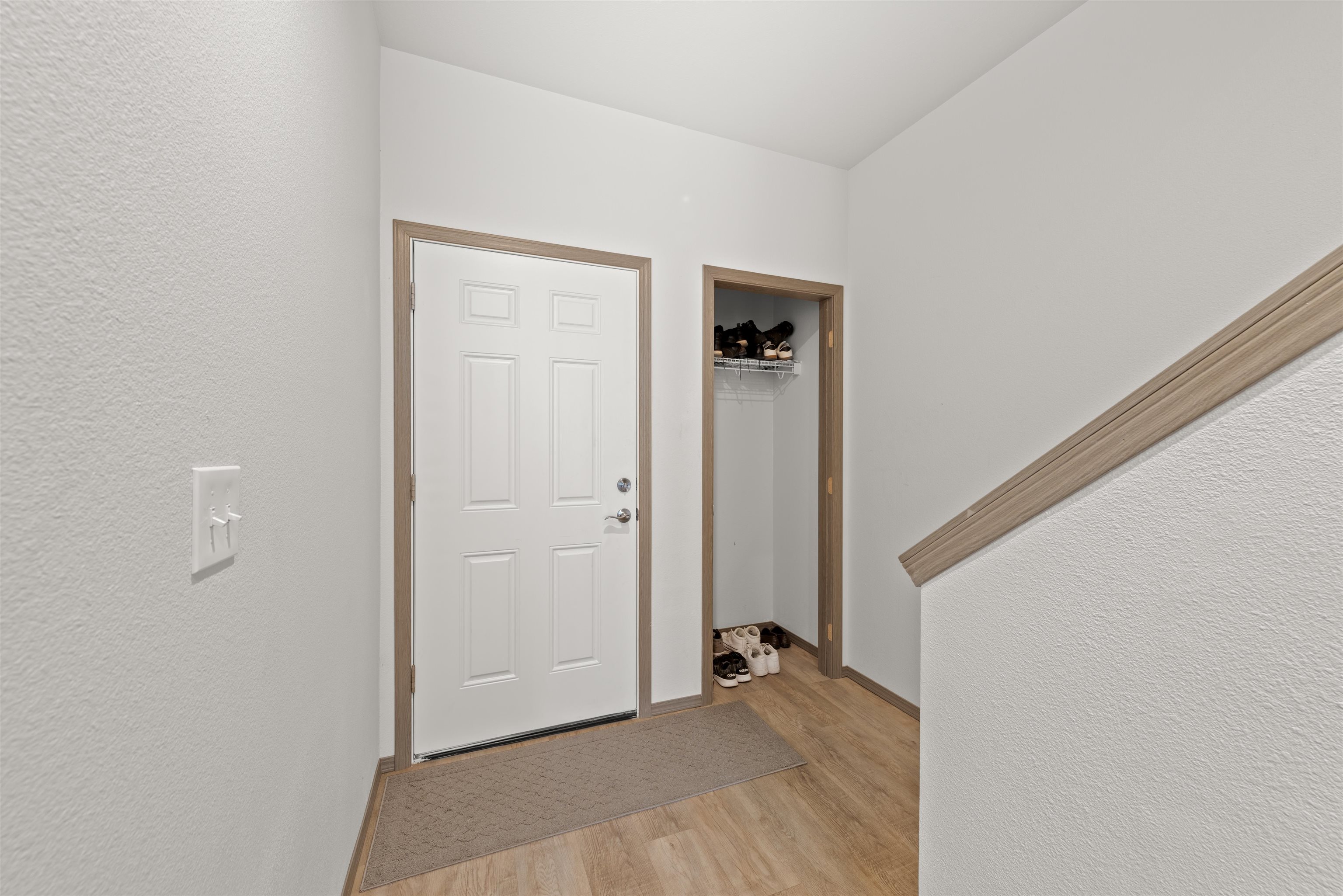 419 E E St - Photo 7