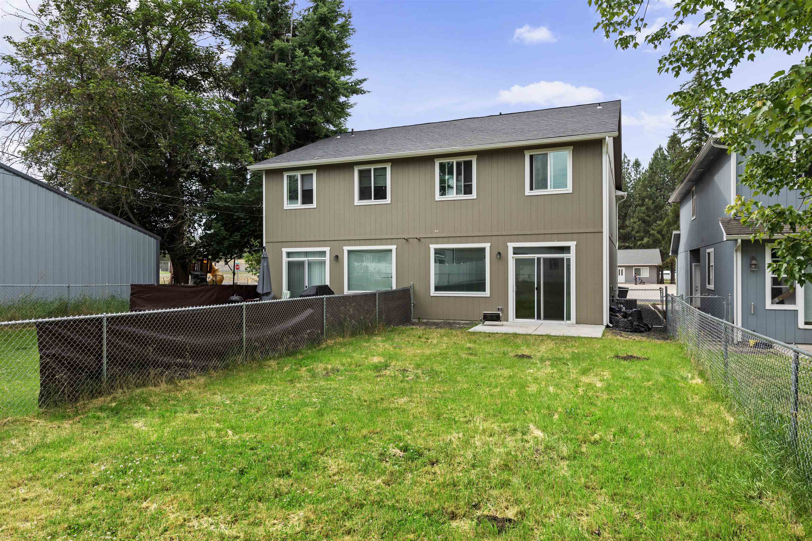 419 E E St - Photo 14