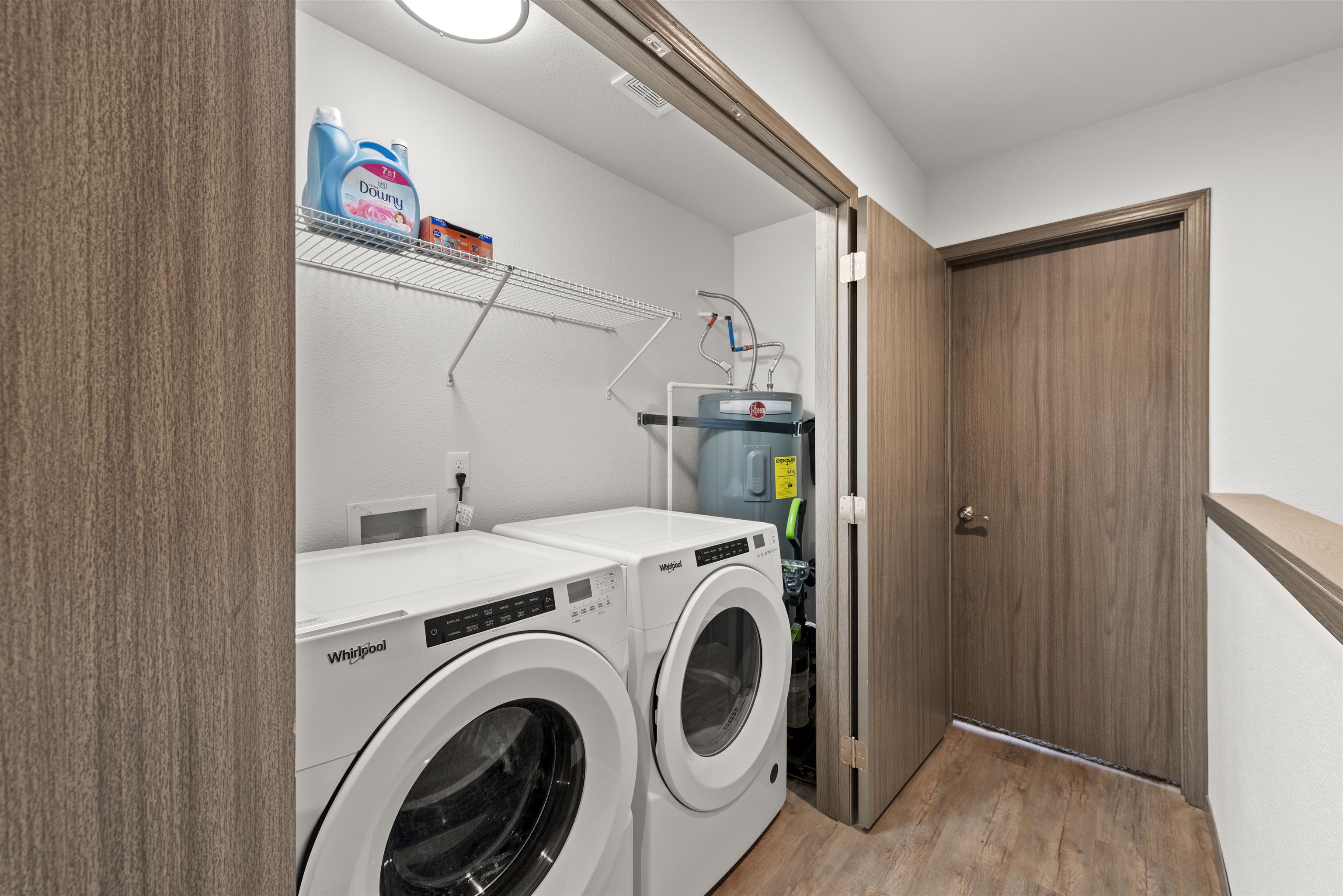 419 E E St - Photo 18