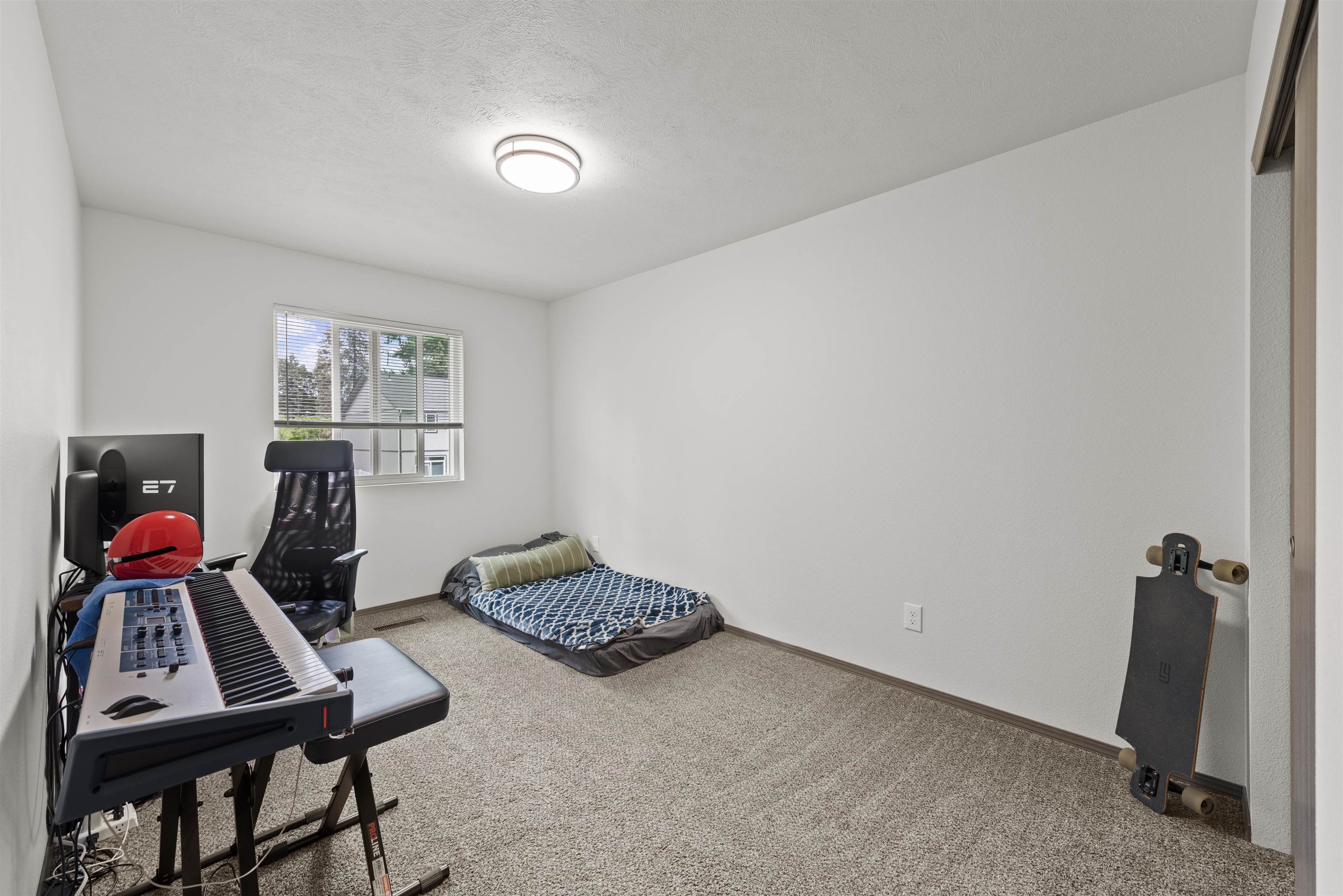 419 E E St - Photo 22