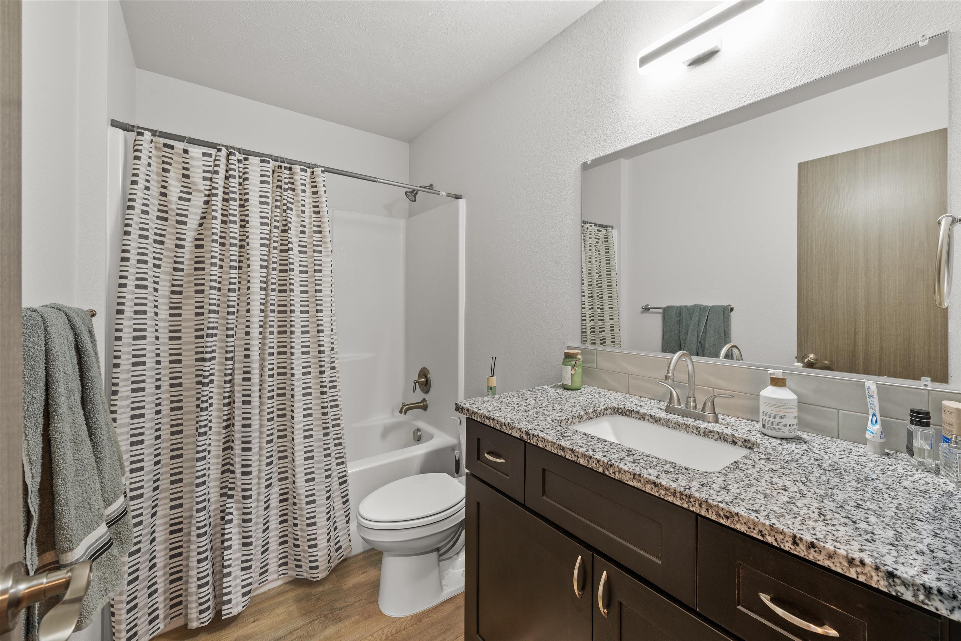 419 E E St - Photo 24