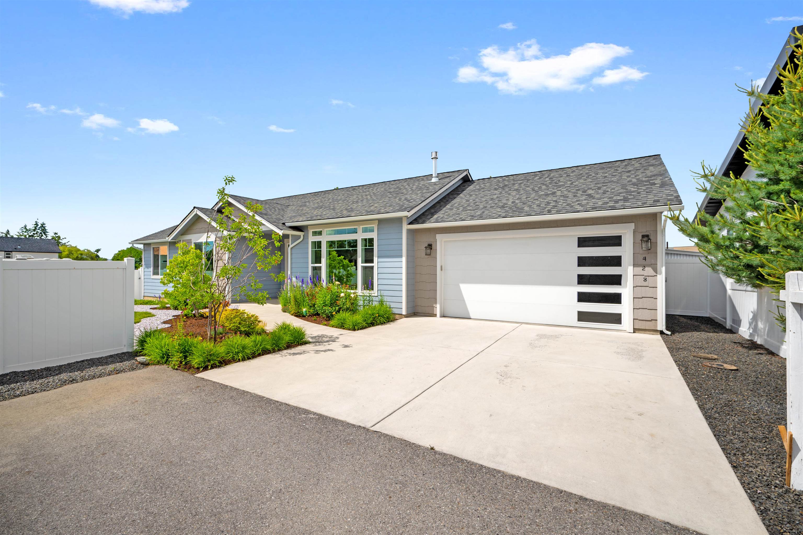 423 N Union Ln - Photo 2