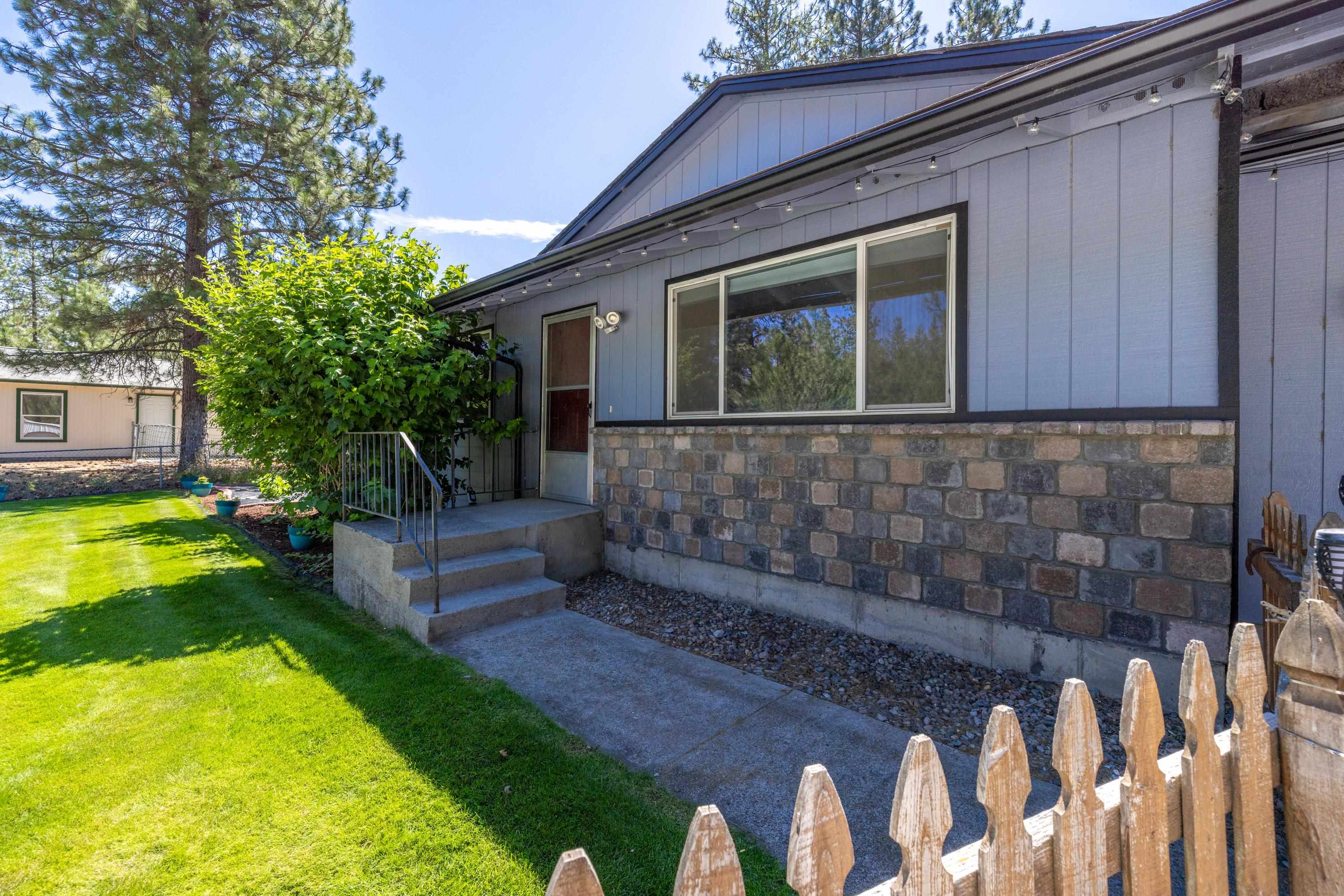 27615 W Long Lake Rd - Photo 2
