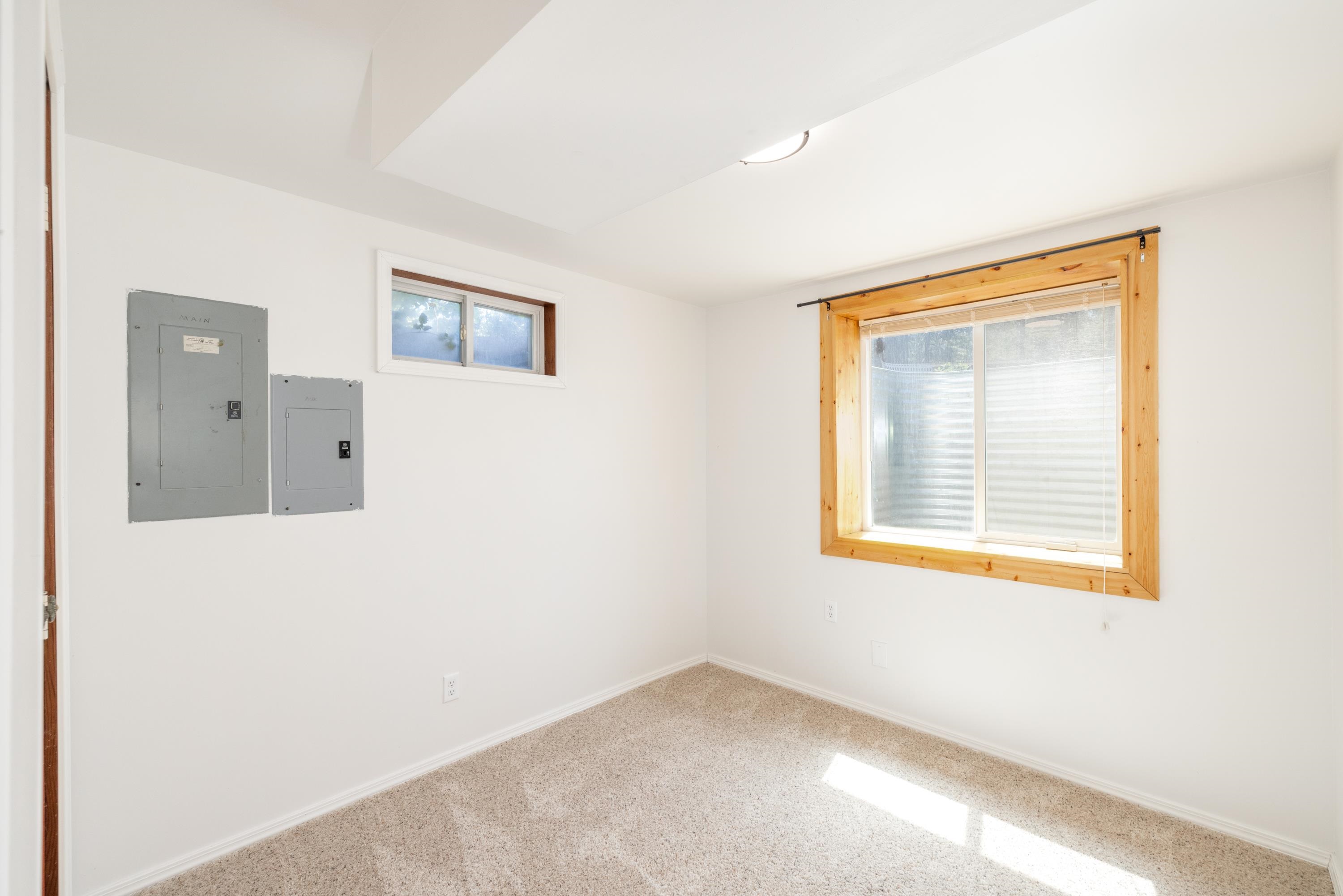 27615 W Long Lake Rd - Photo 18