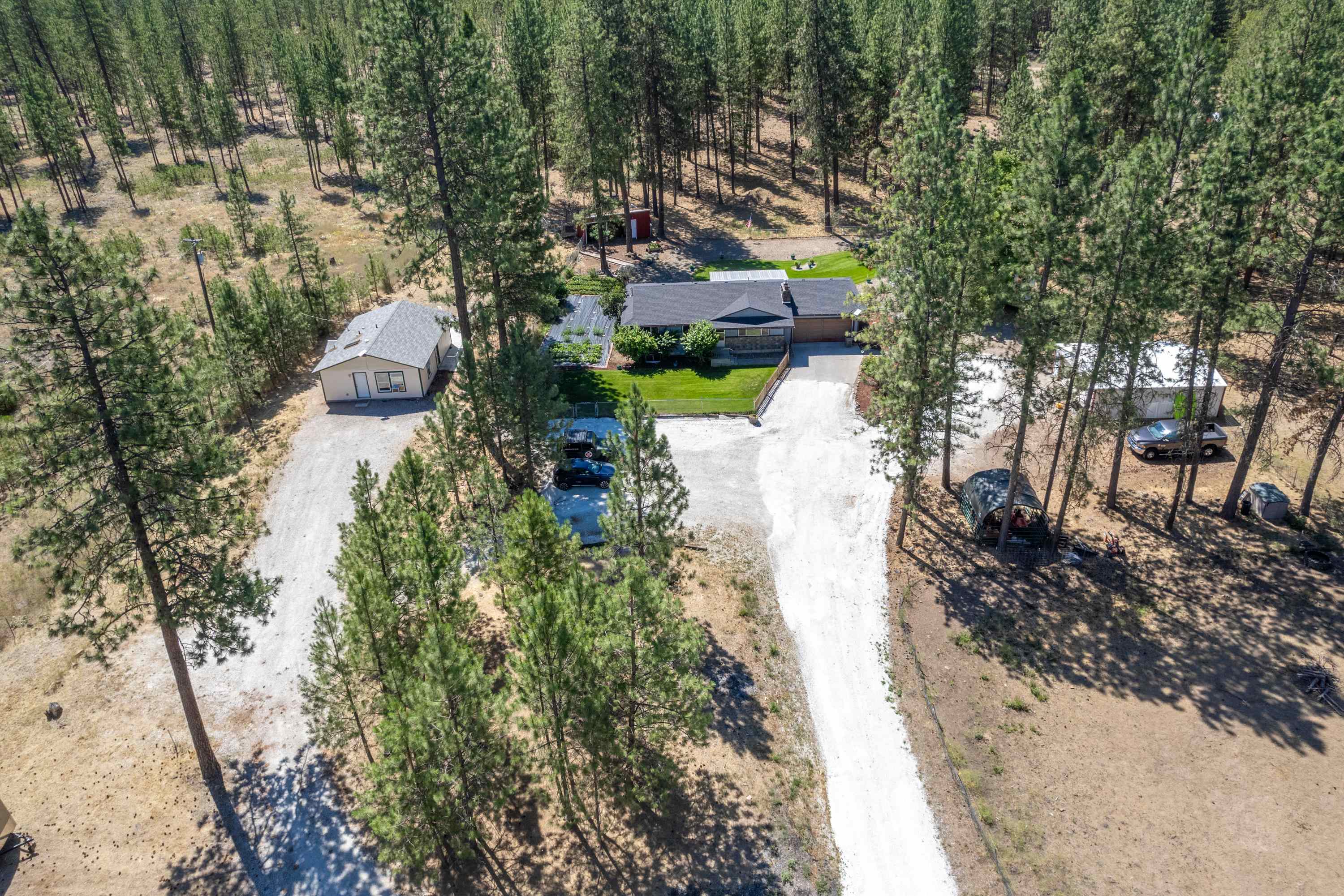 27615 W Long Lake Rd - Photo 32
