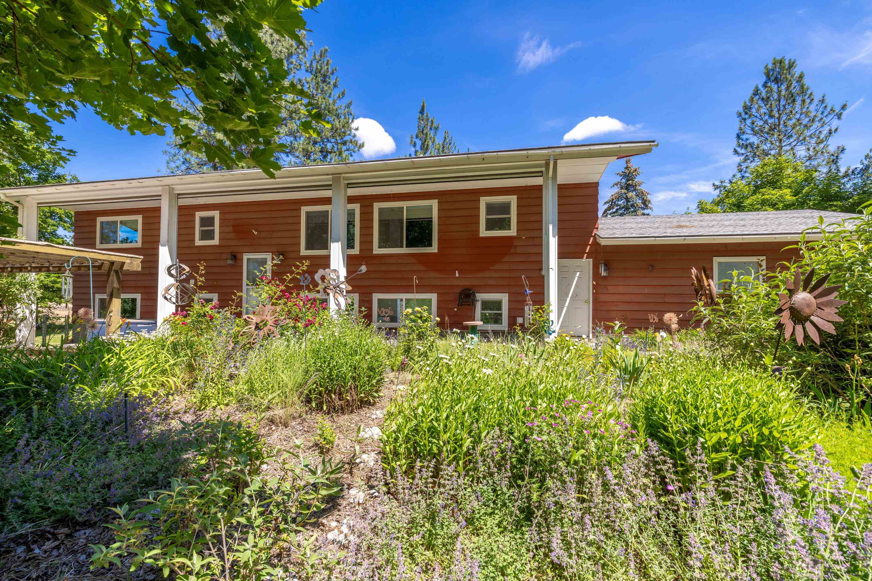 7608 S Welcome Rd - Photo 1