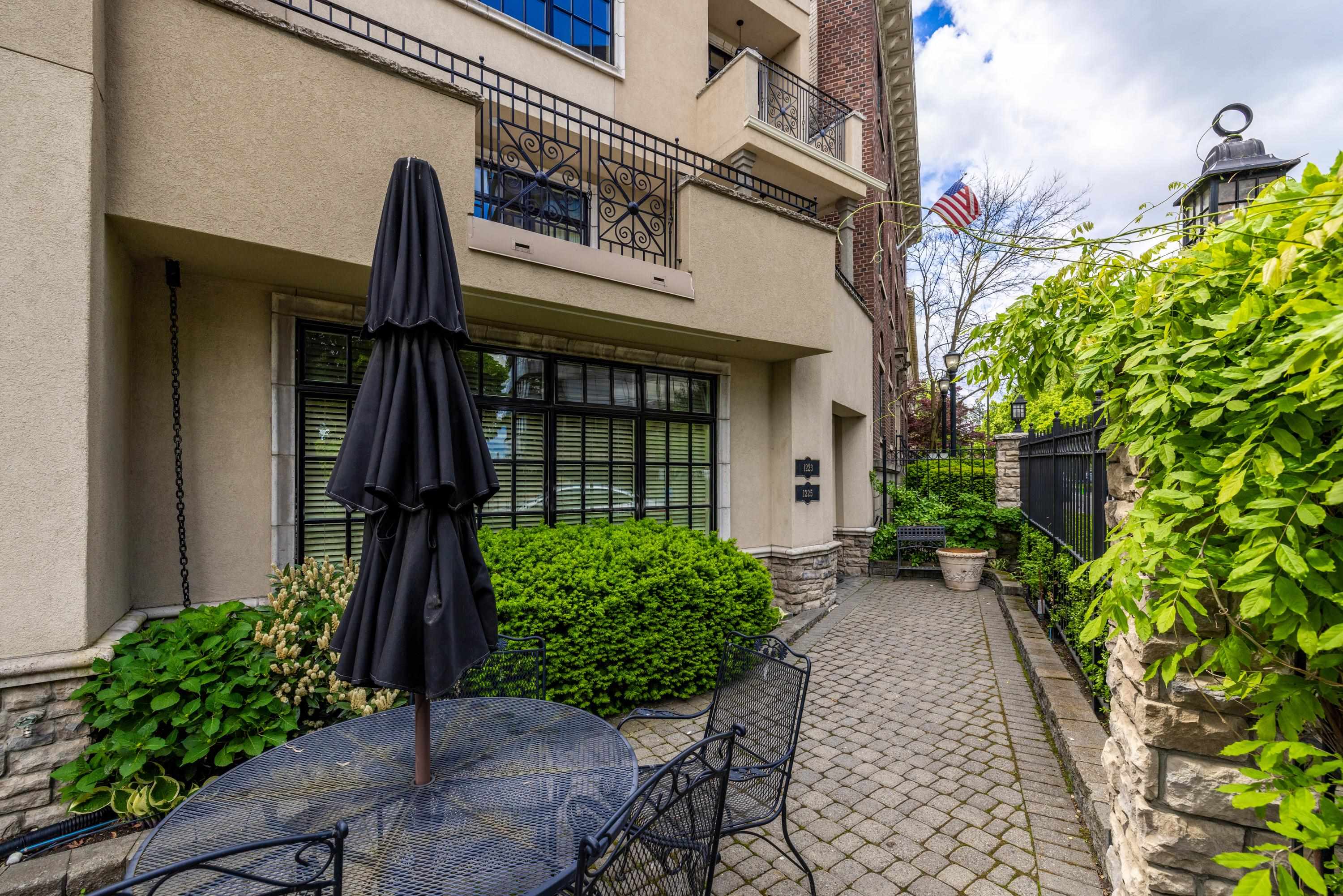 1223 W Riverside Ave - Photo 6