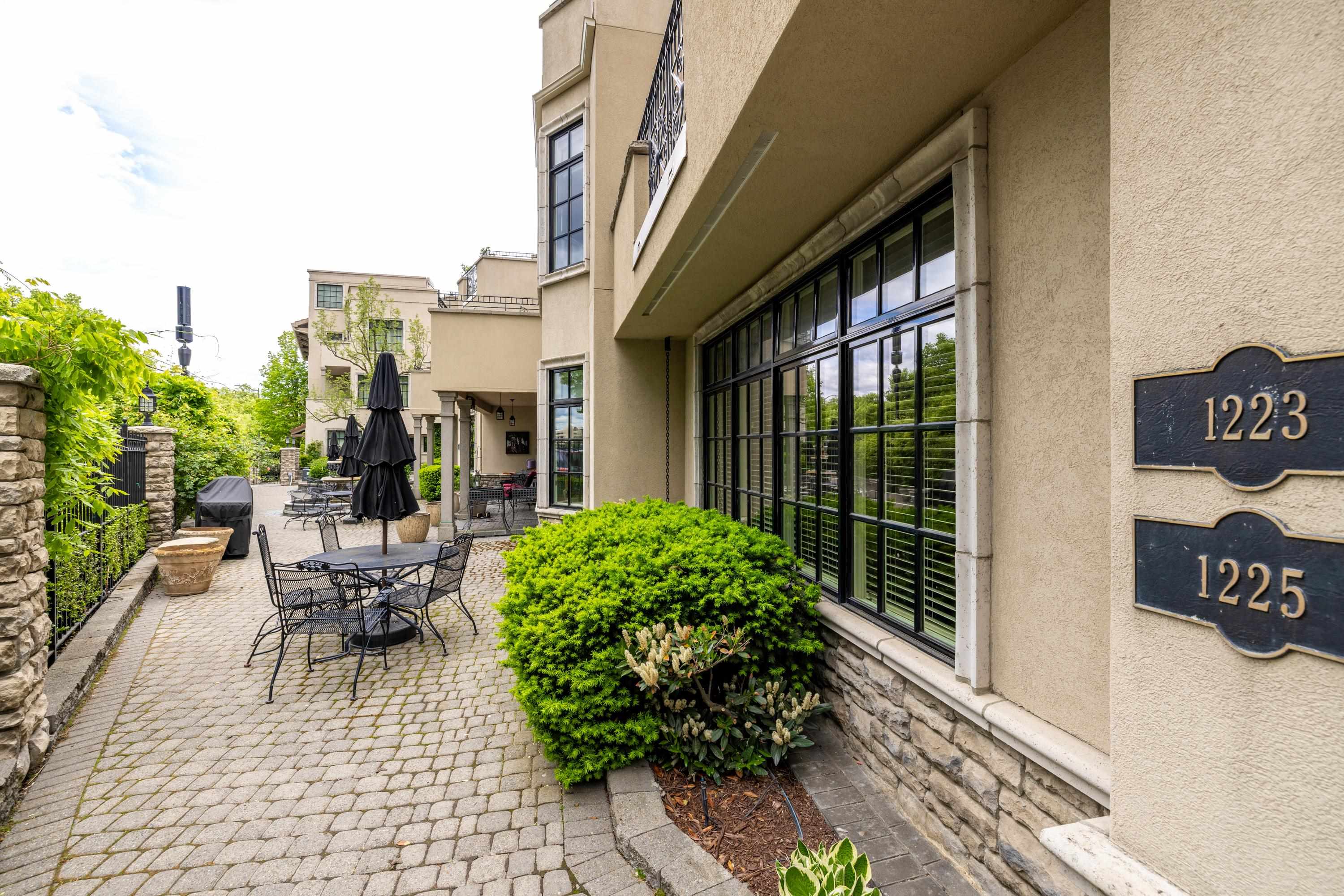 1223 W Riverside Ave - Photo 7