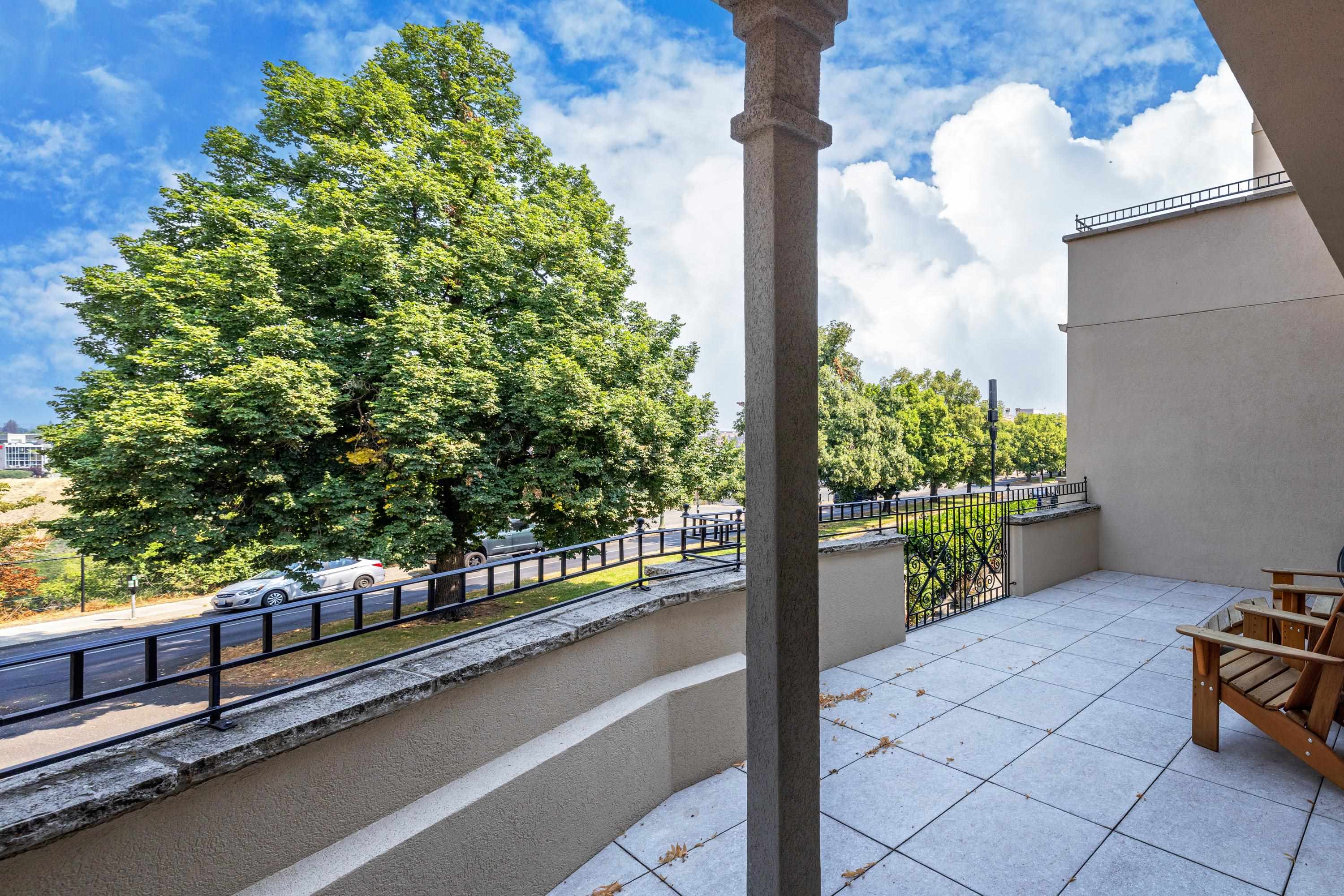 1223 W Riverside Ave - Photo 29