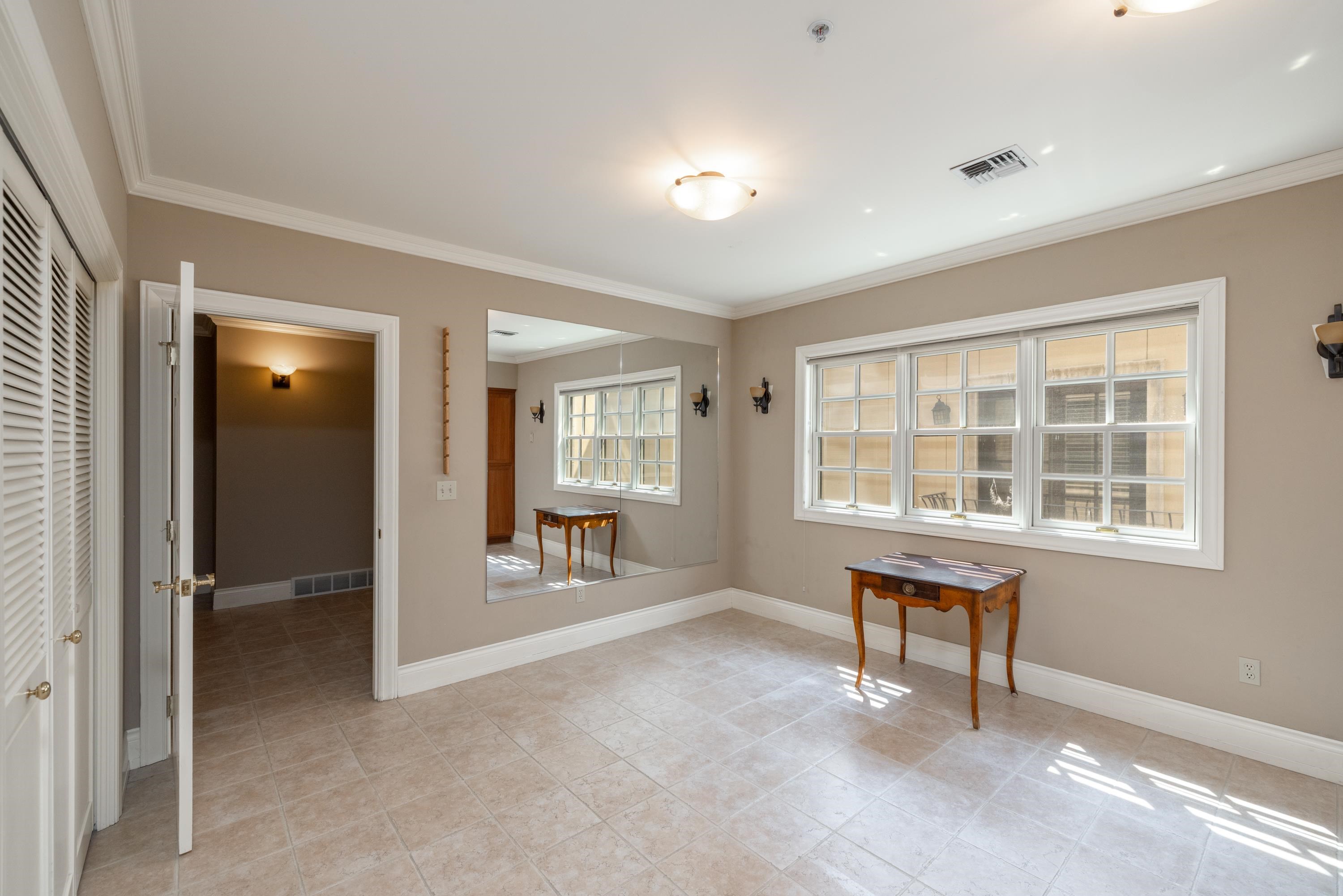 1223 W Riverside Ave - Photo 30