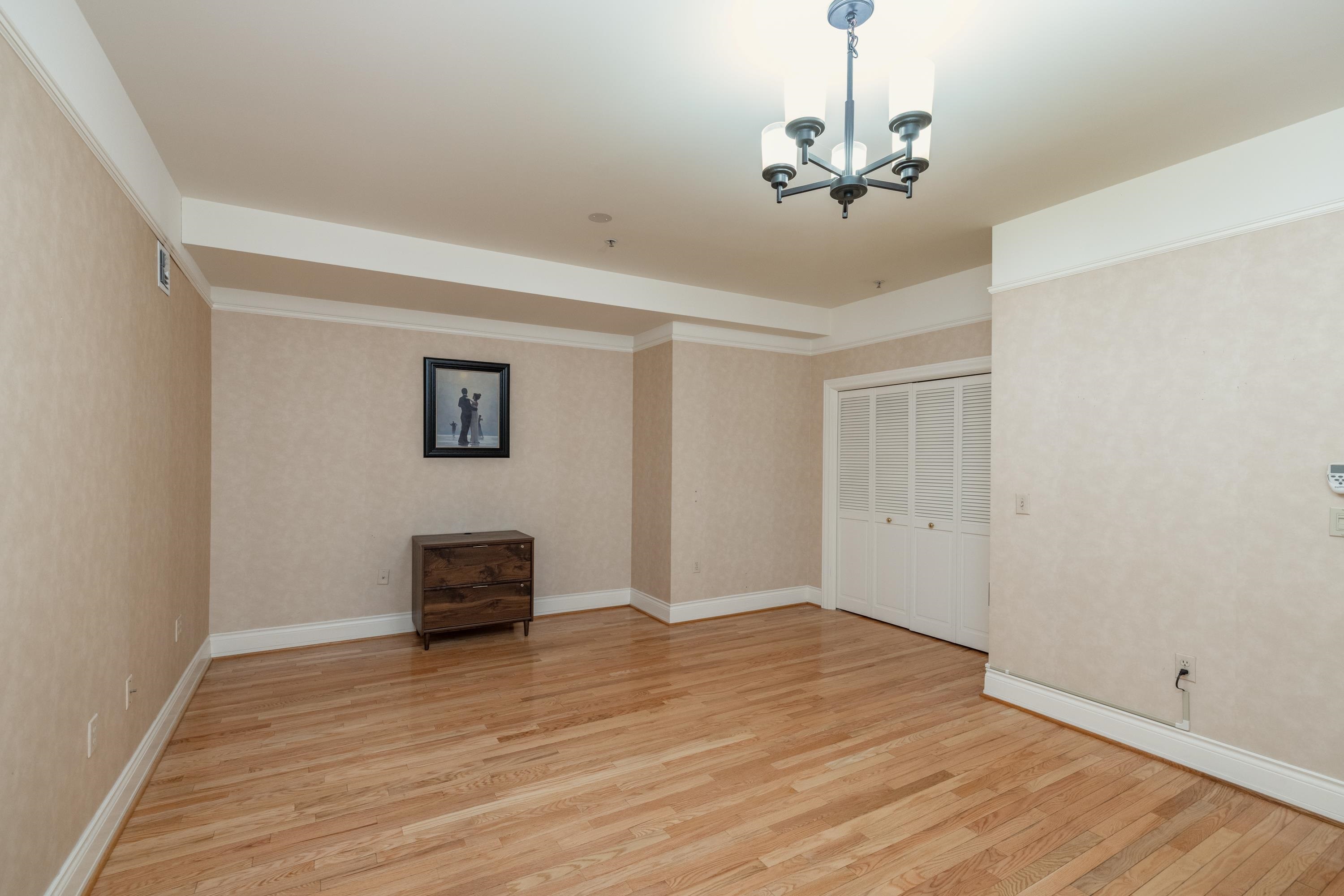 1223 W Riverside Ave - Photo 38