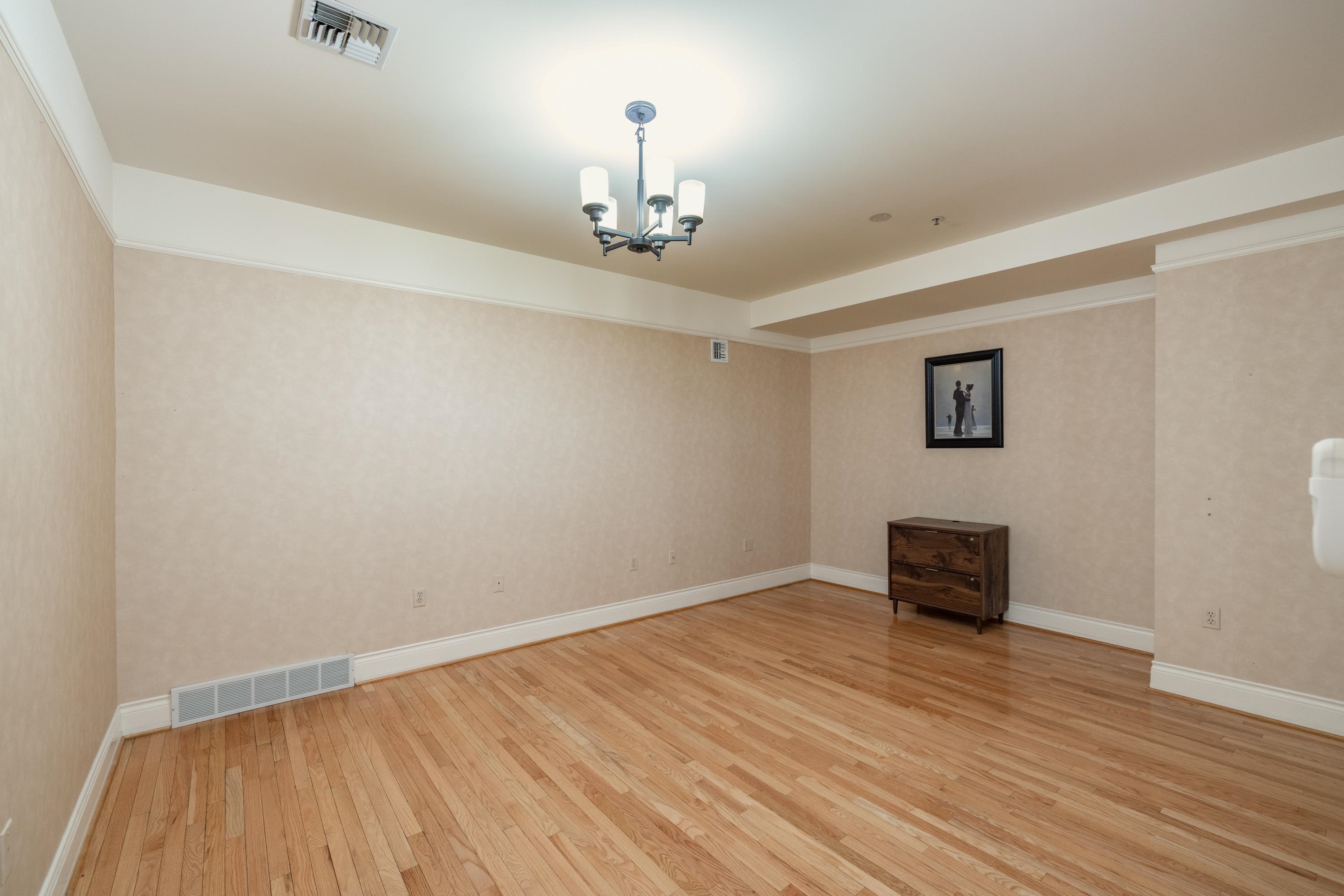 1223 W Riverside Ave - Photo 39