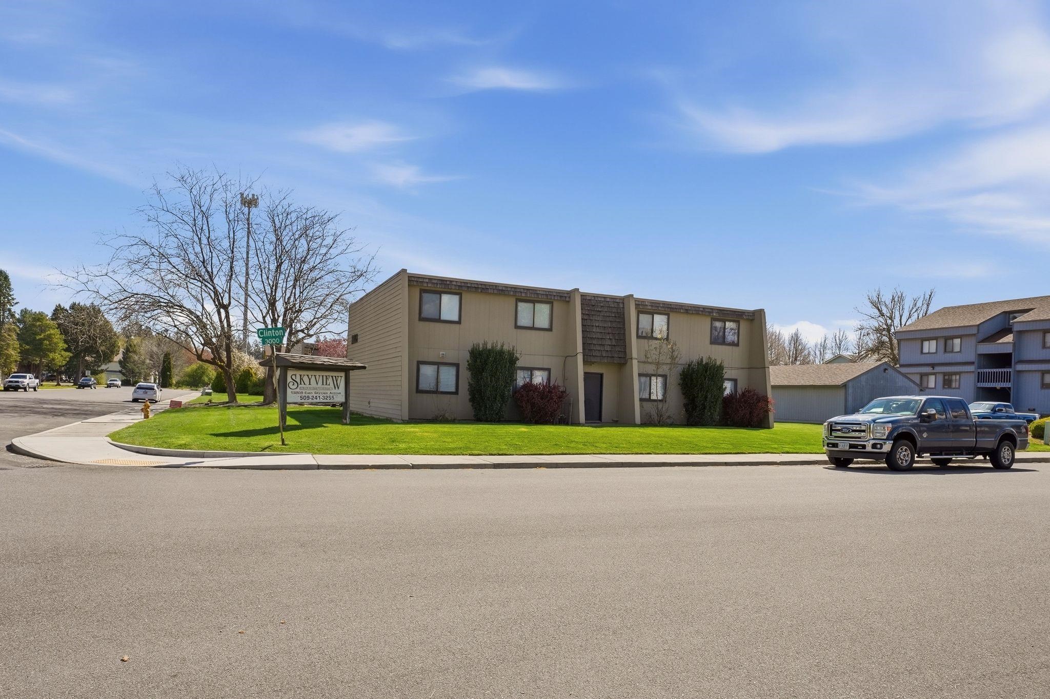 13208 E Skyview Ave - Photo 3