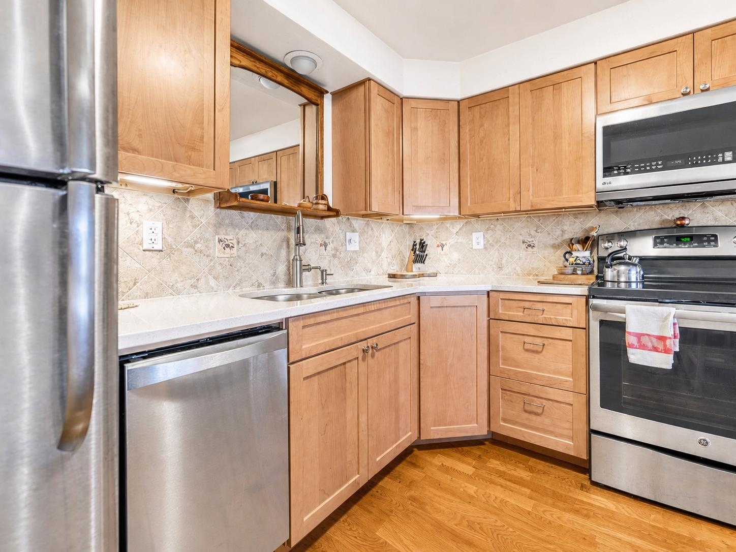 620 W 7th Ave - Photo 10