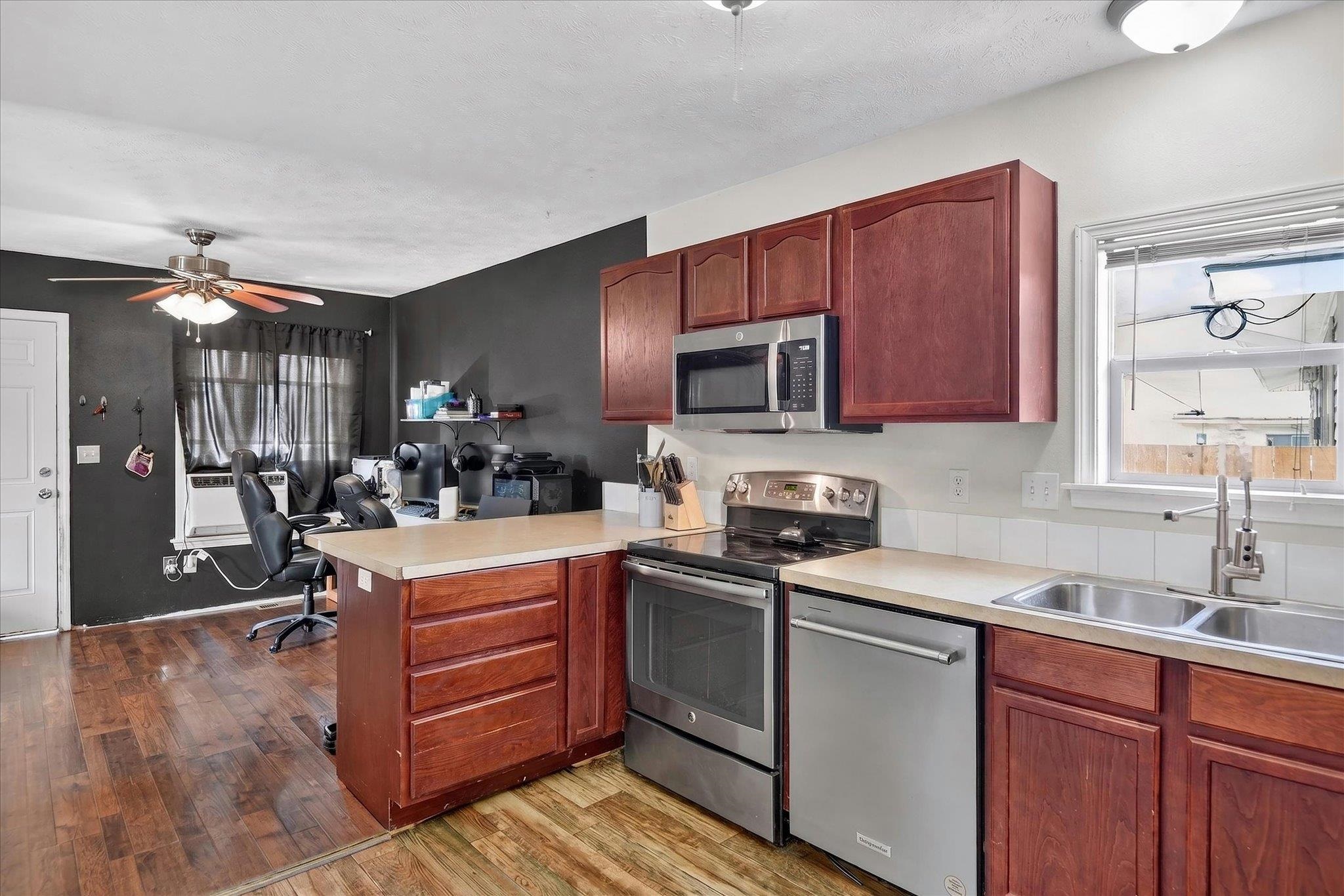 823 E North Ave - Photo 8
