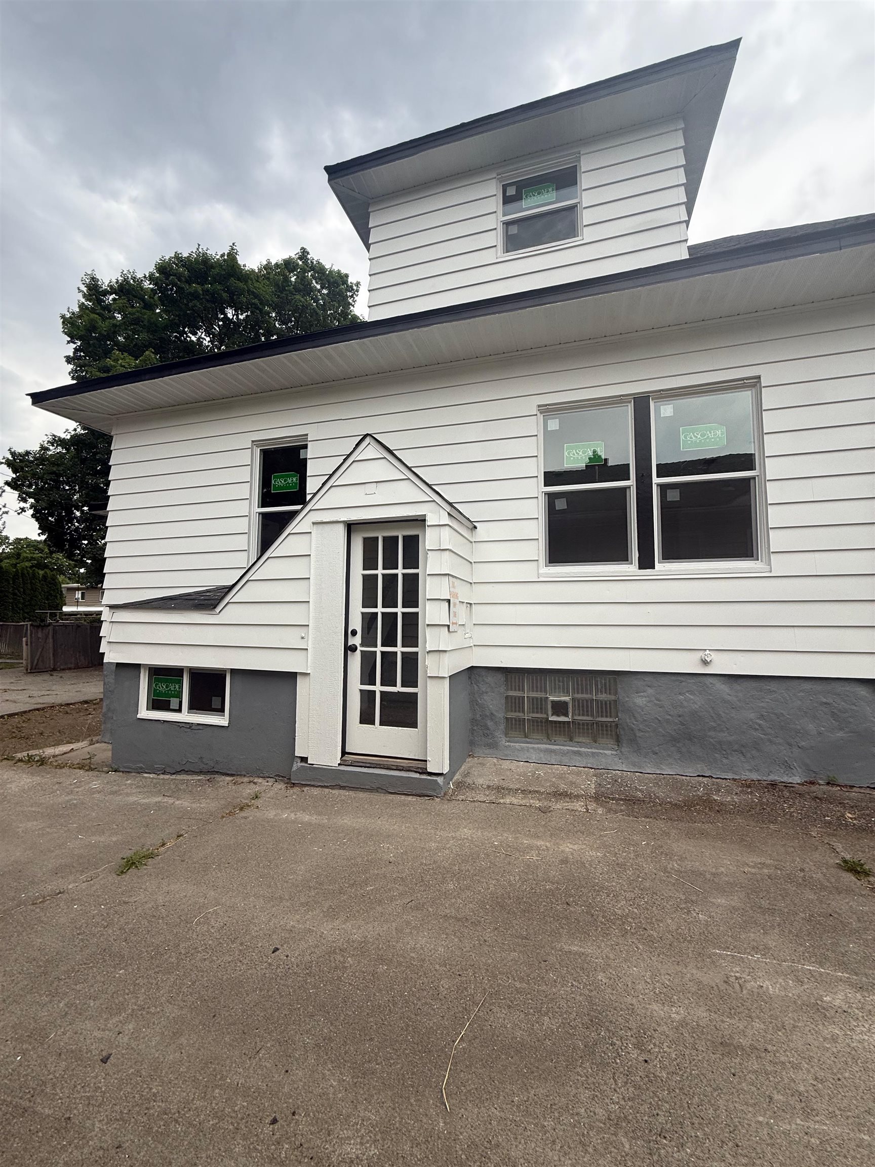 3415 S Grand Blvd - Photo 2