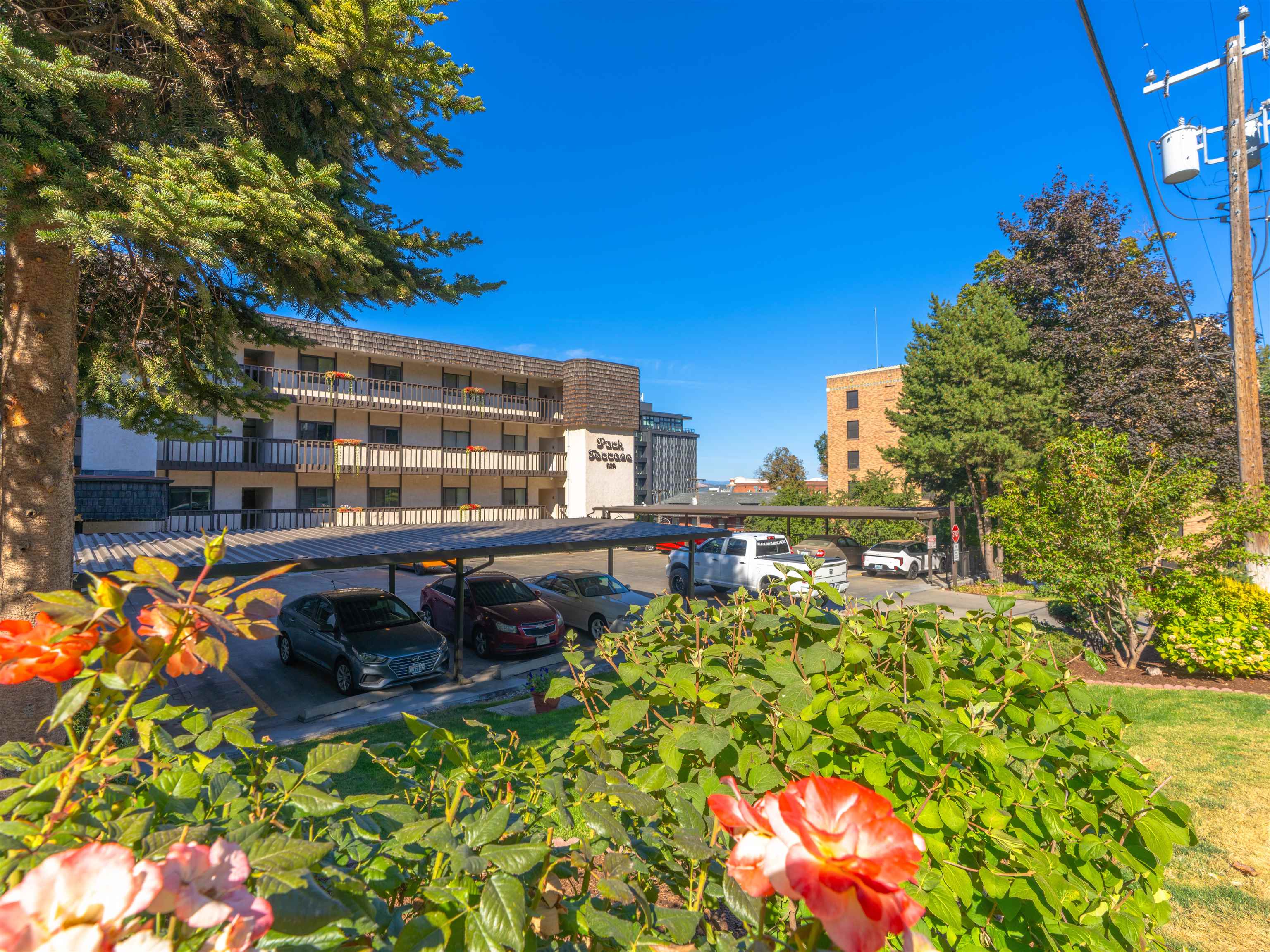 620 W 7th Ave - Photo 1