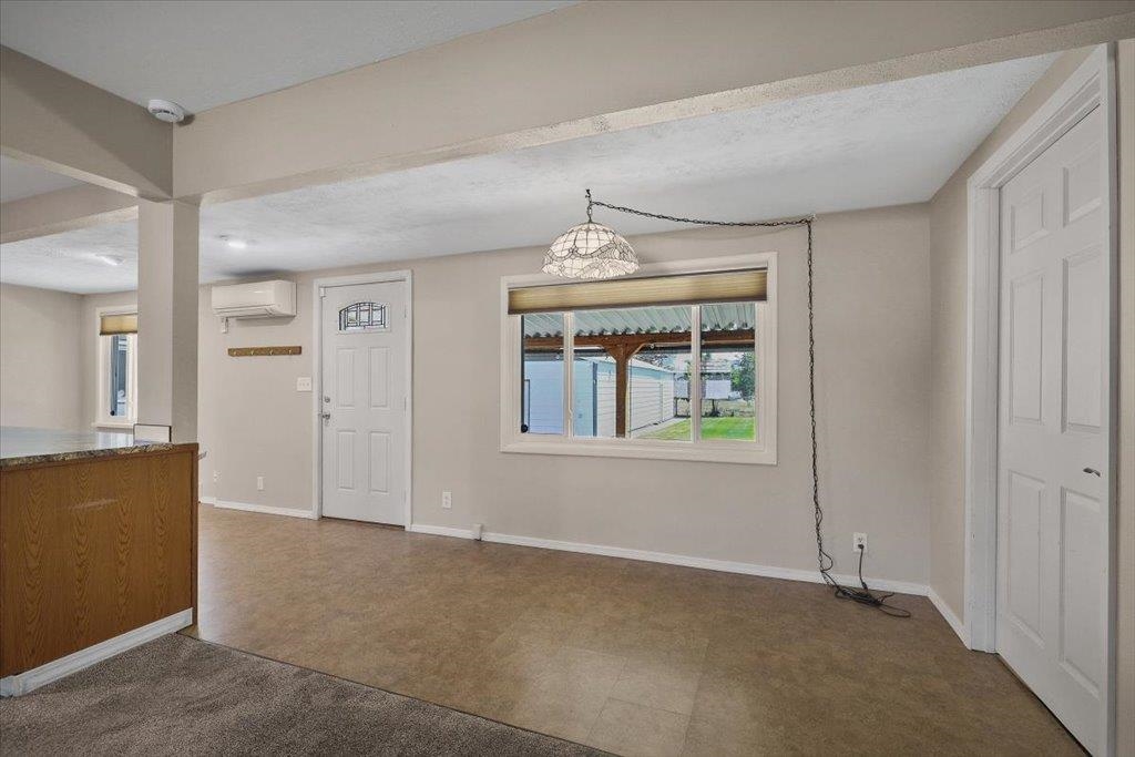 9522 E Valleyway Ave - Photo 11