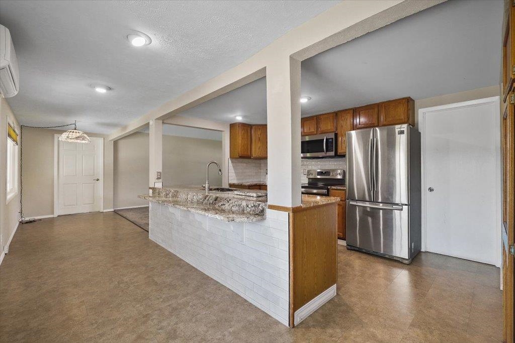 9522 E Valleyway Ave - Photo 15