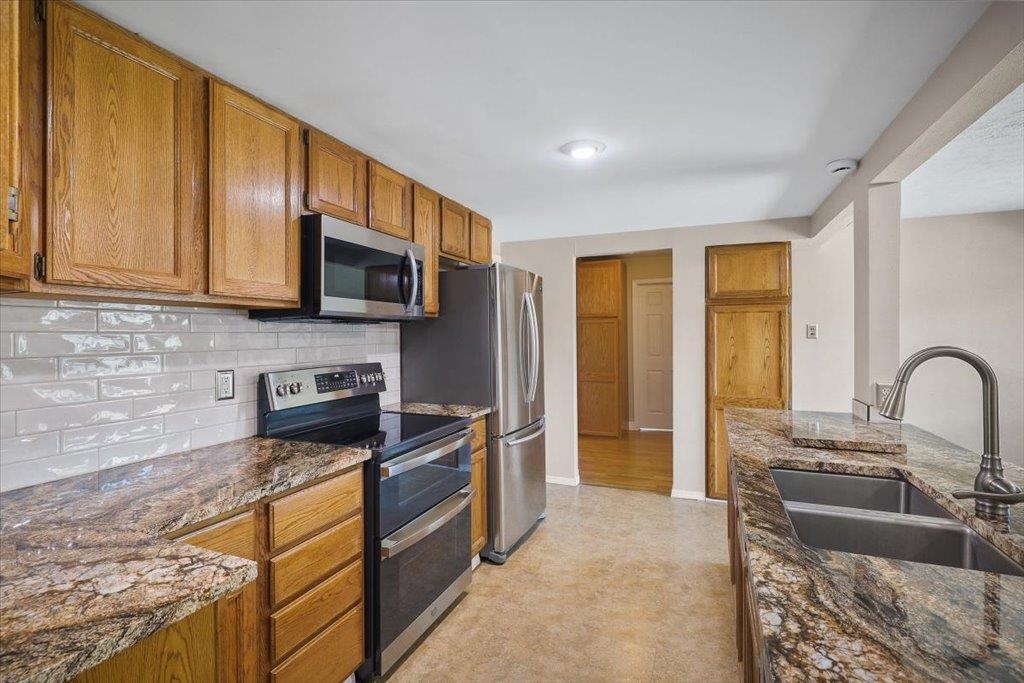 9522 E Valleyway Ave - Photo 19