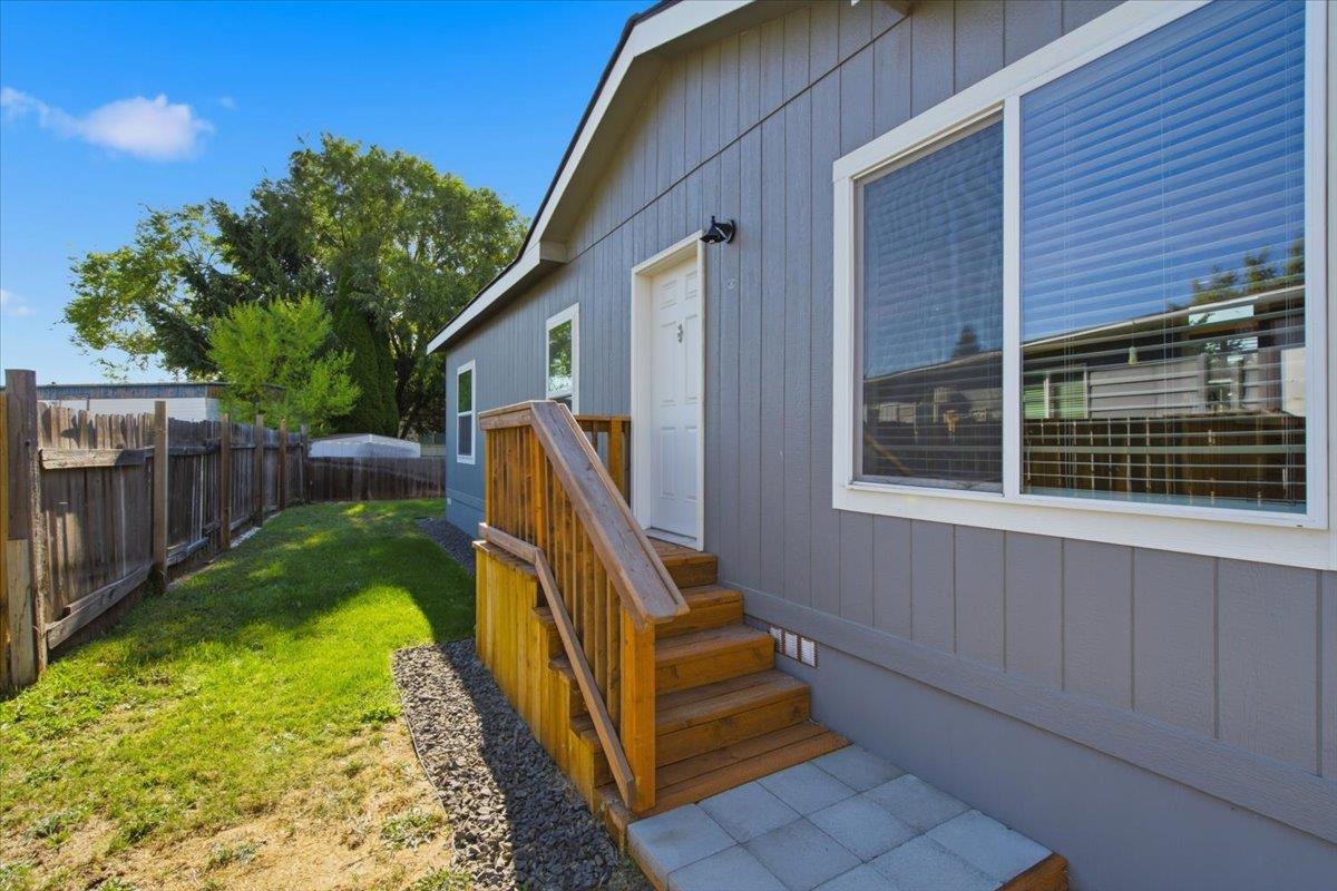 19625 E Wellesley Ave - Photo 1