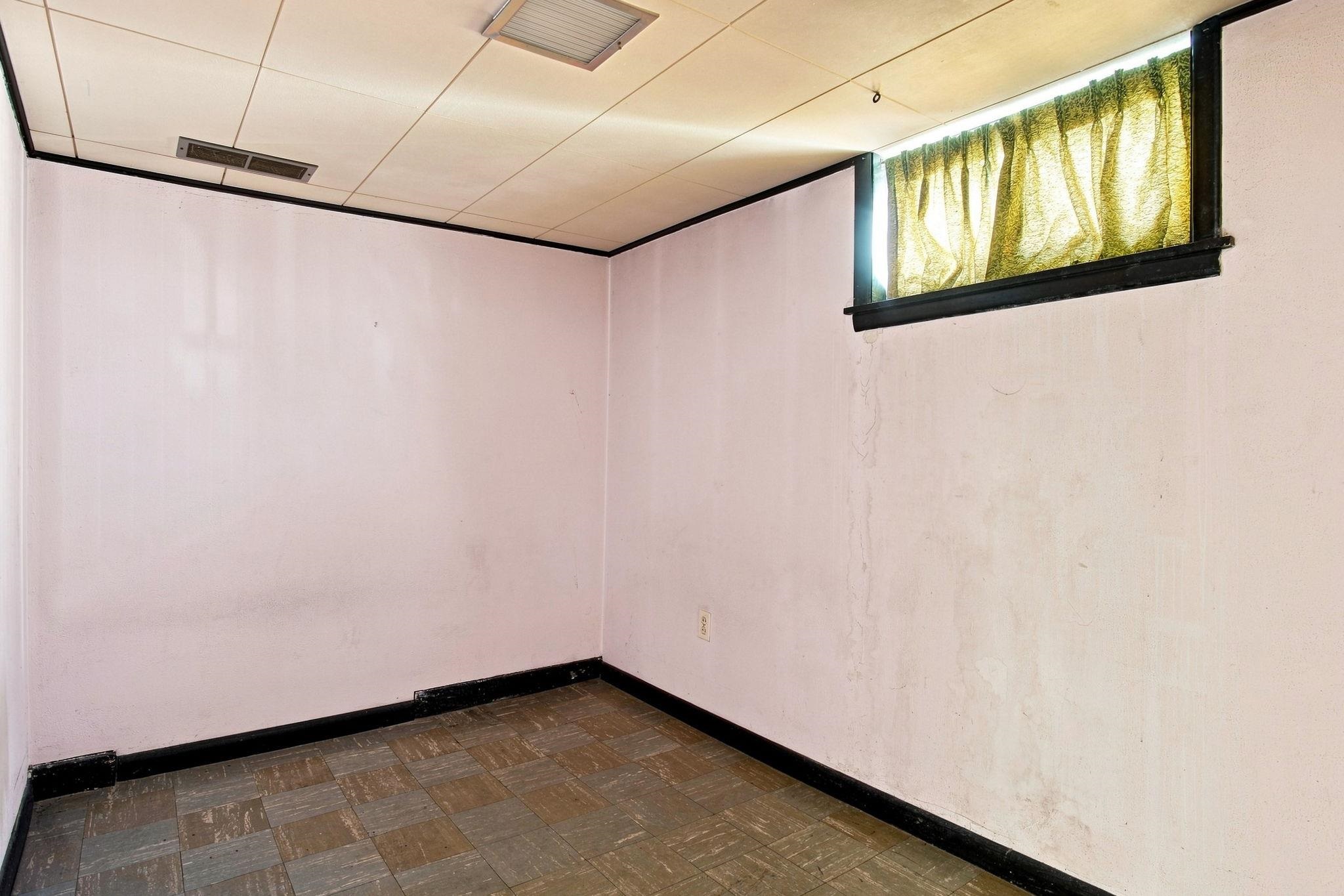 2710 E Hoffman Ave - Photo 15