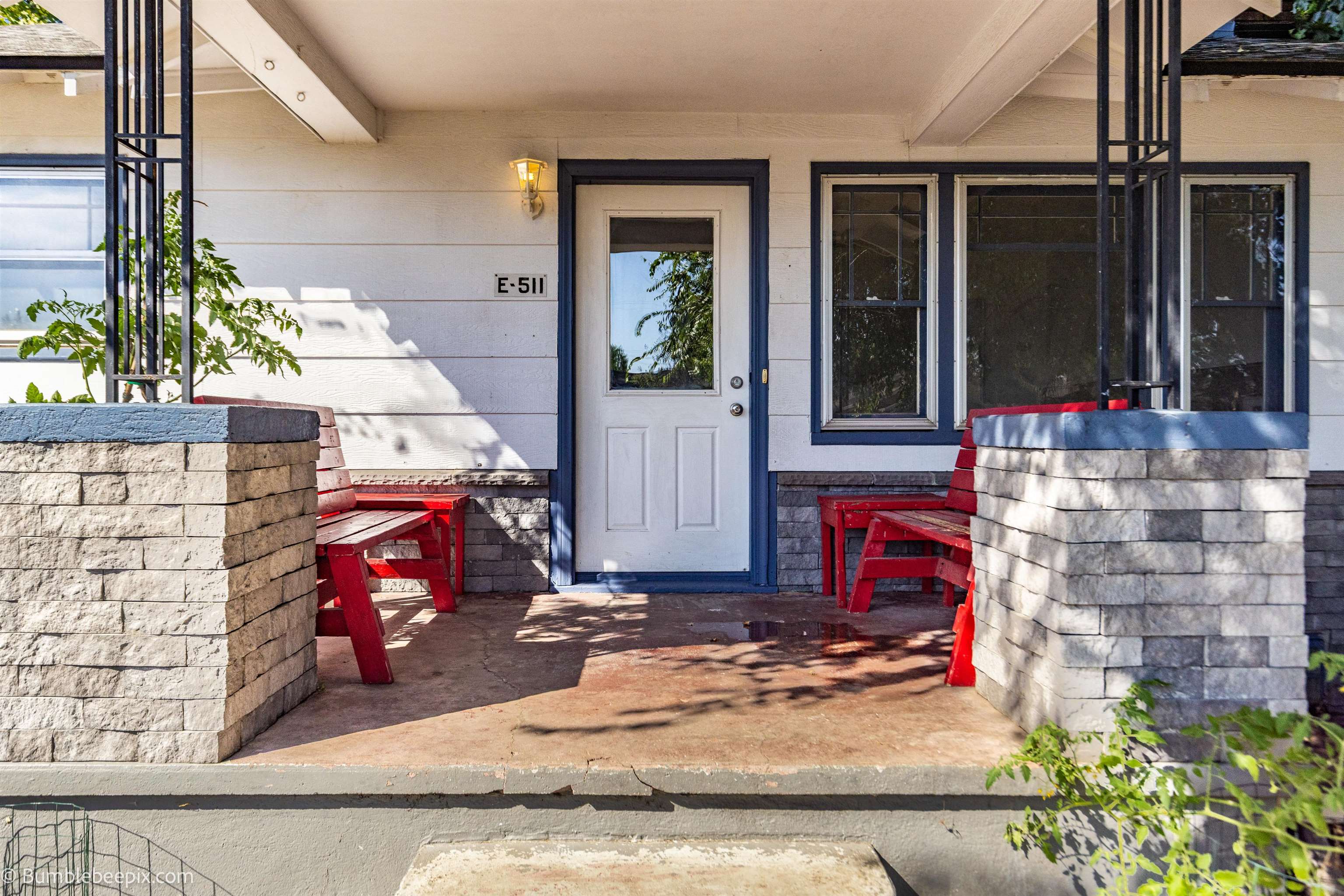 511 E Wabash Ave - Photo 2