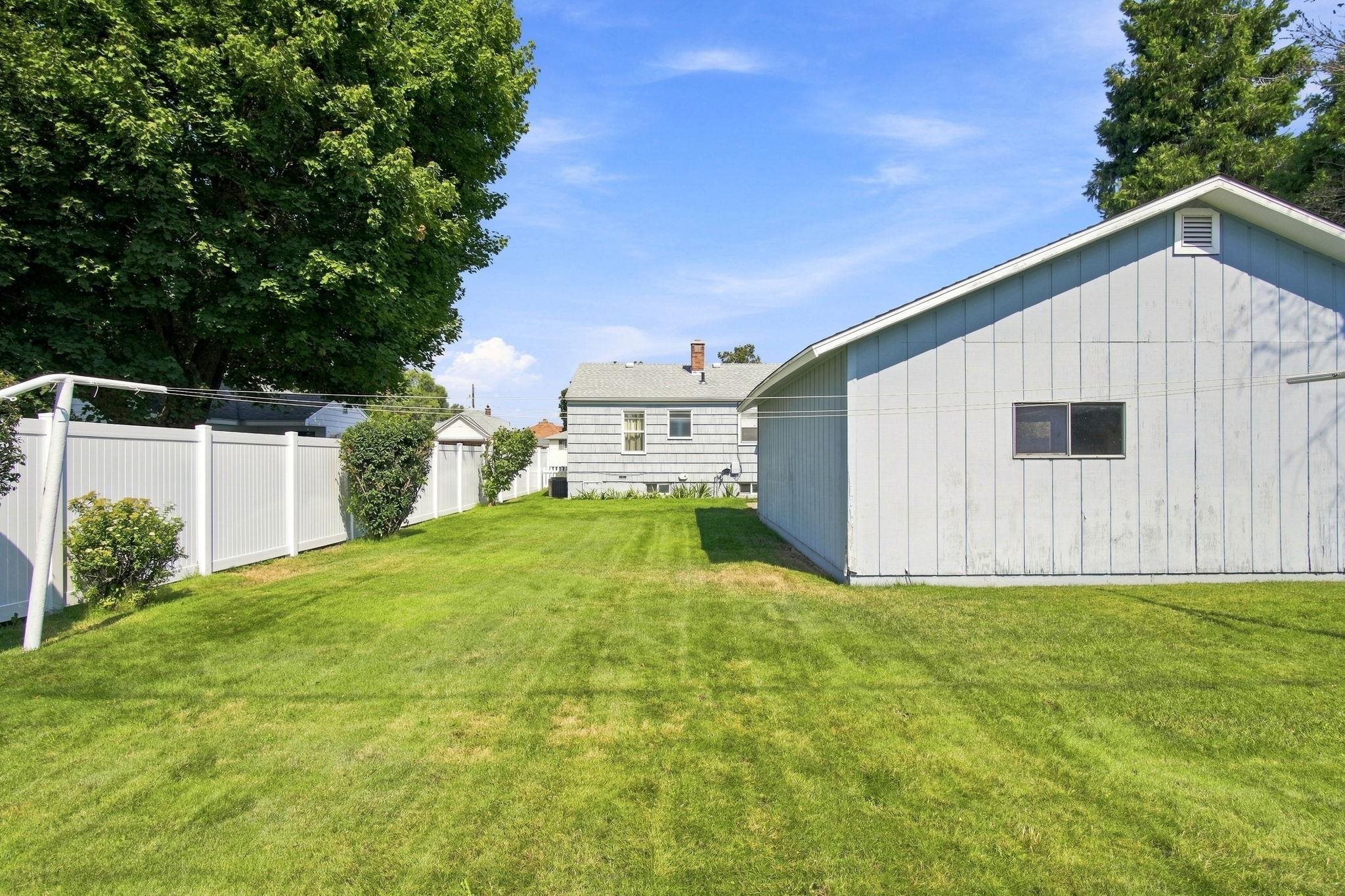 2710 E Hoffman Ave - Photo 20