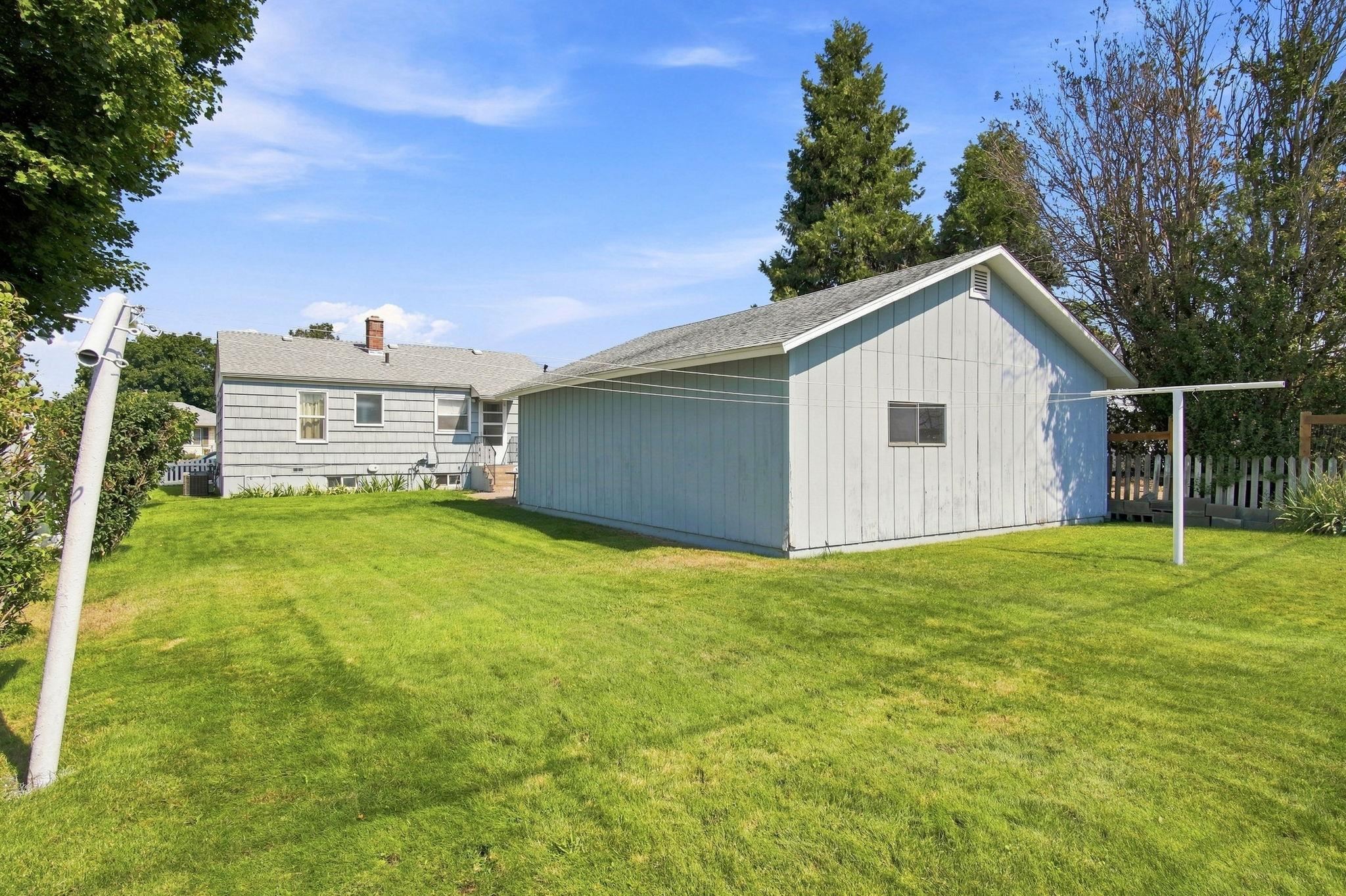 2710 E Hoffman Ave - Photo 21