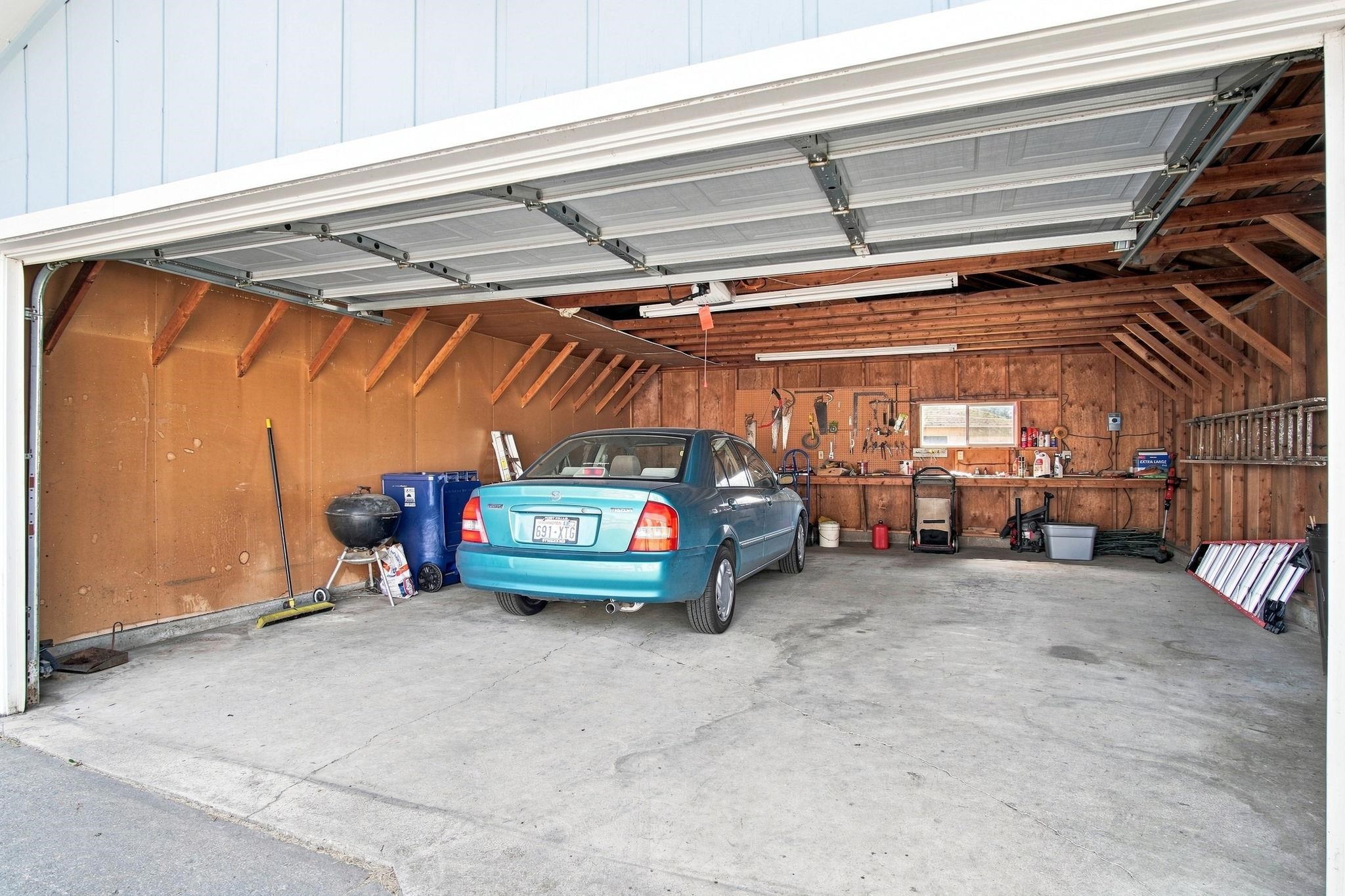 2710 E Hoffman Ave - Photo 25