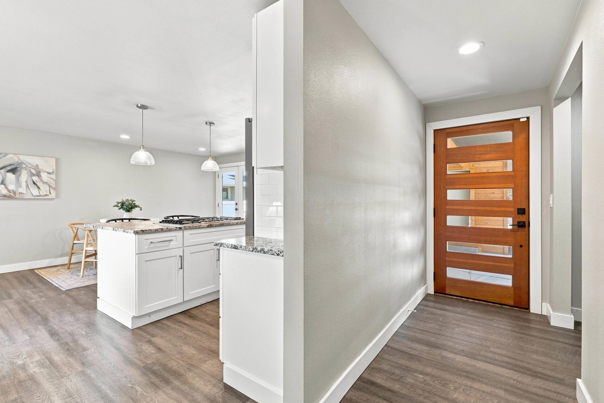 3211 E 11th Ave - Photo 4