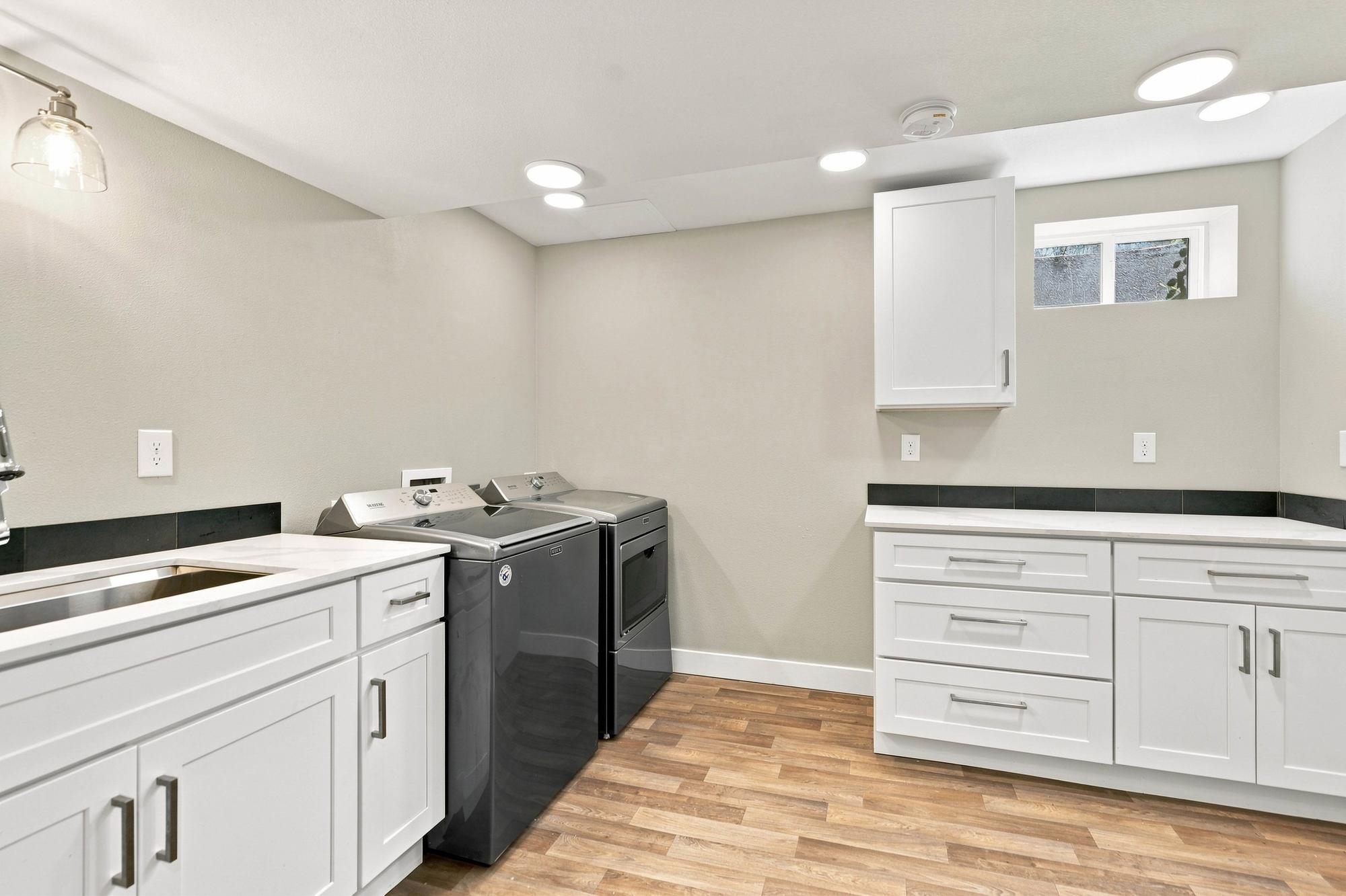 3211 E 11th Ave - Photo 29