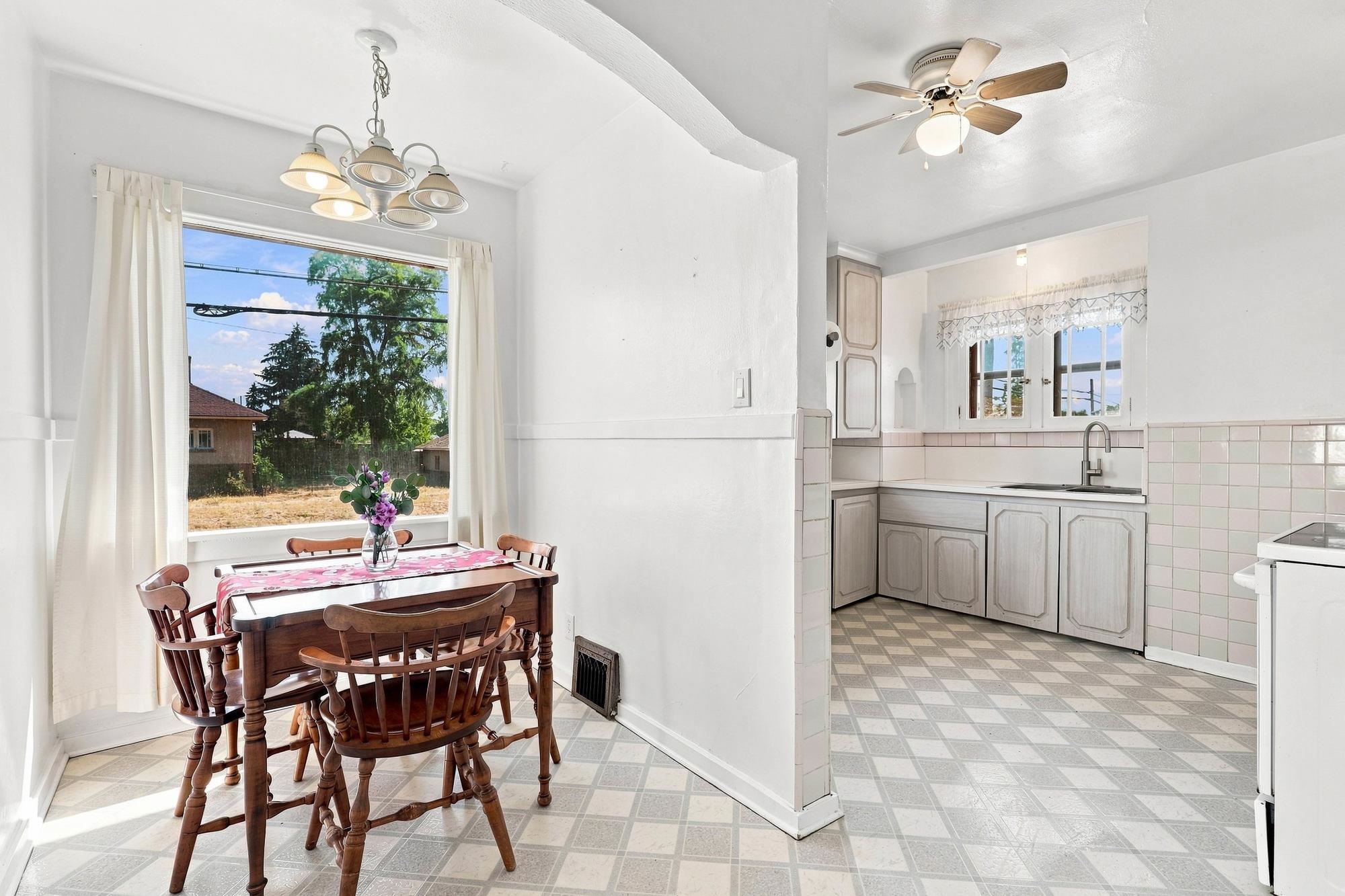 228 E GLASS Ave - Photo 7