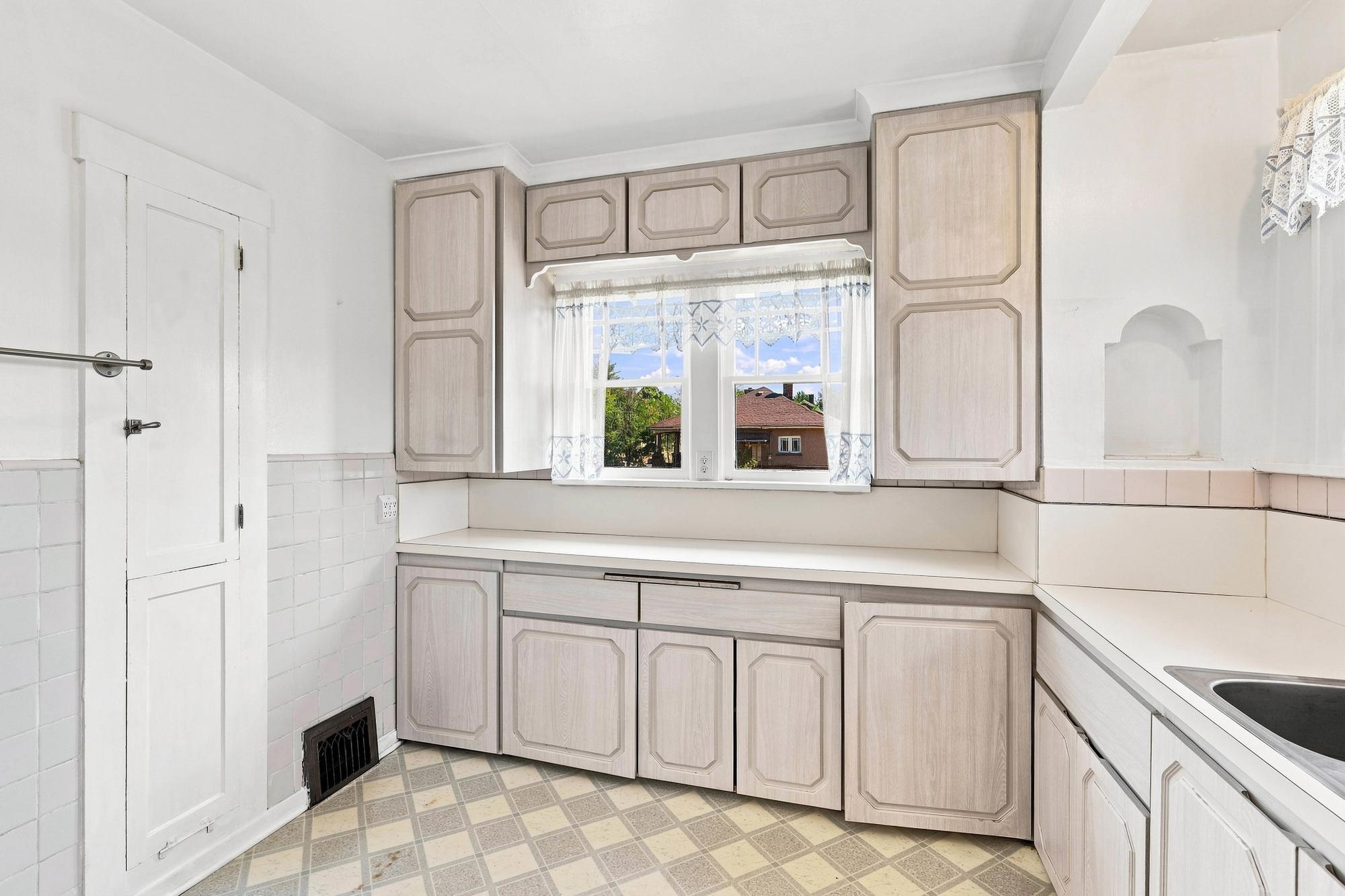 228 E GLASS Ave - Photo 9