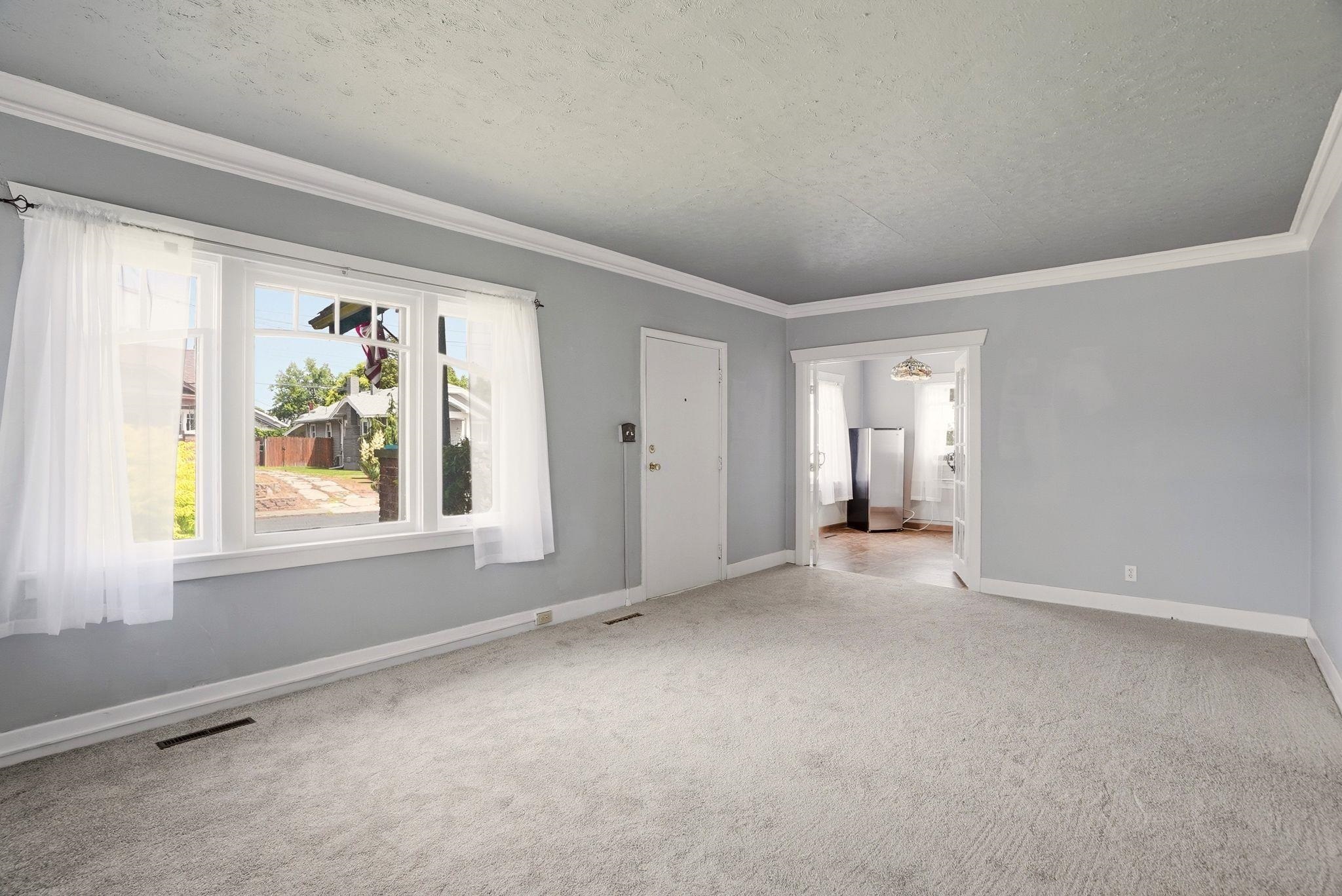 118 E Glass Ave - Photo 7