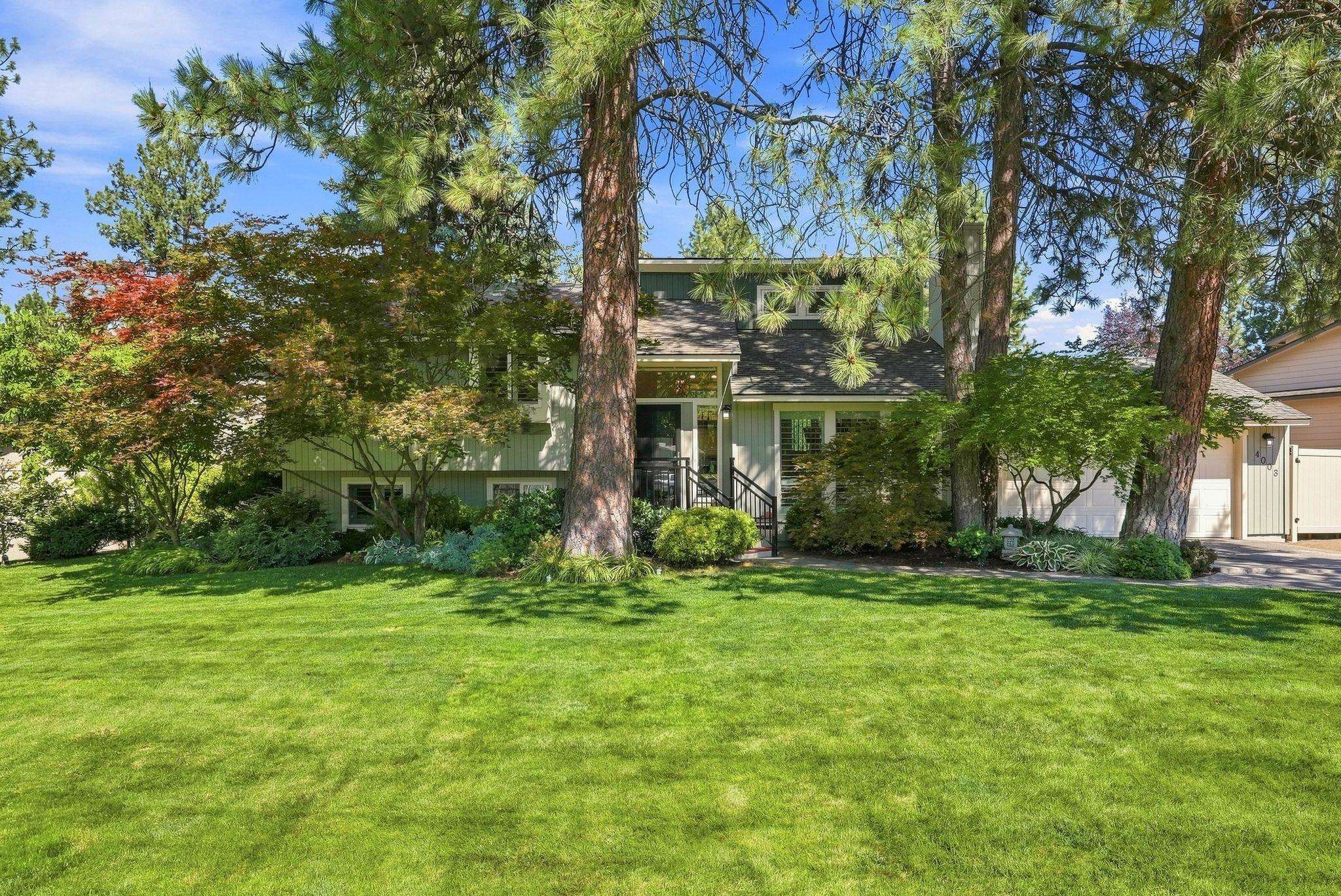 4003 E 42nd Ave - Photo 1