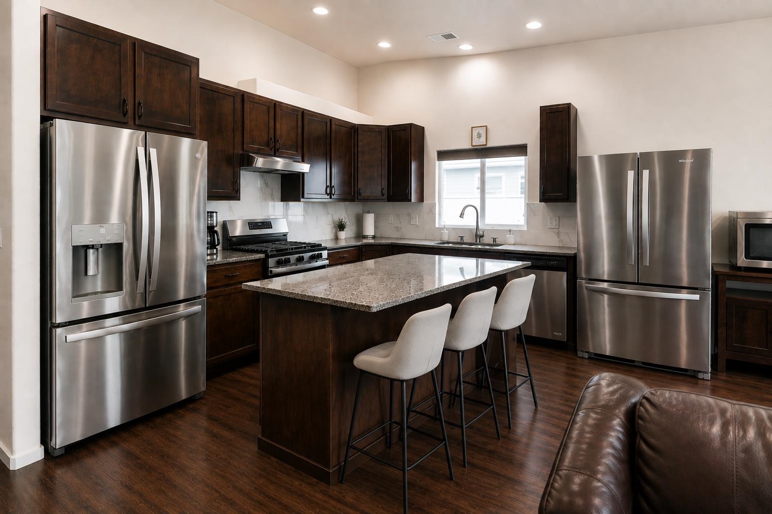 1004 N Marcus Ln - Photo 2