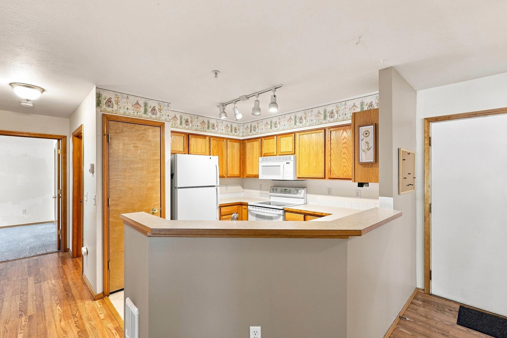 9920 E 16th Ave - Photo 8