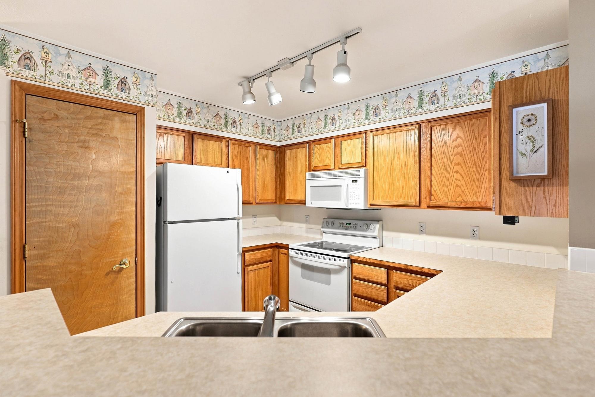 9920 E 16th Ave - Photo 9
