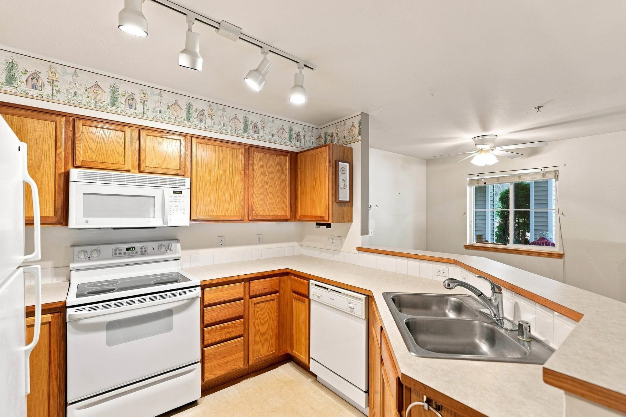 9920 E 16th Ave - Photo 11