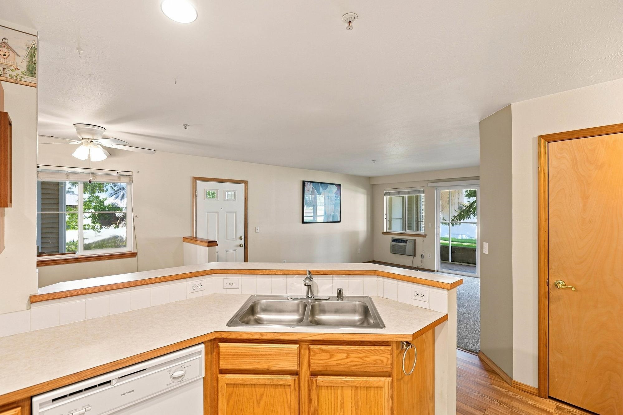 9920 E 16th Ave - Photo 12
