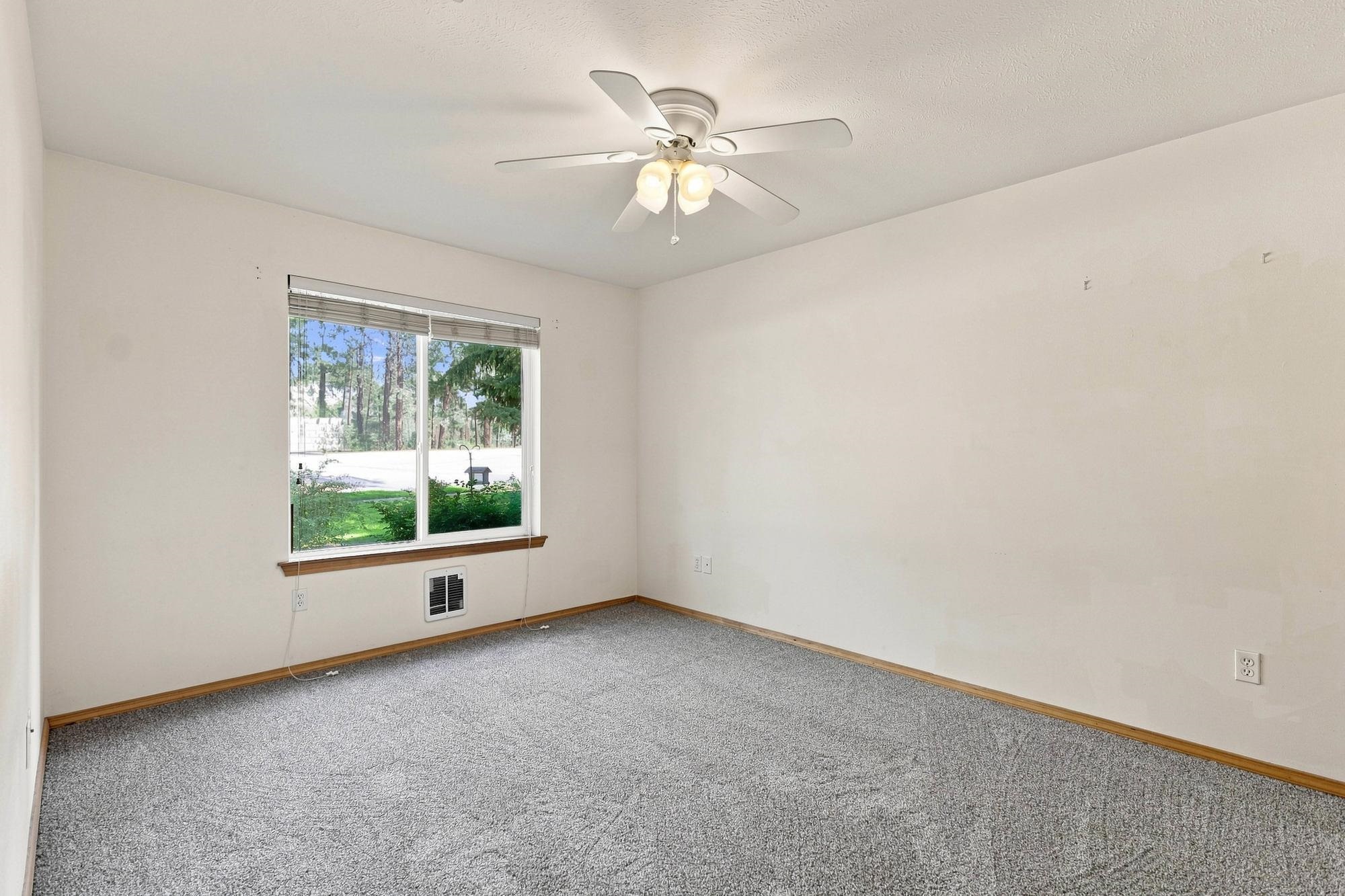 9920 E 16th Ave - Photo 16